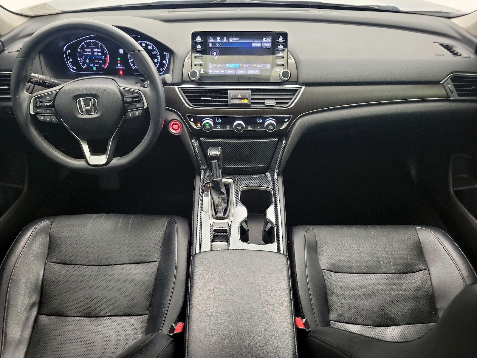 Apple CarPlay® & Android Auto™
