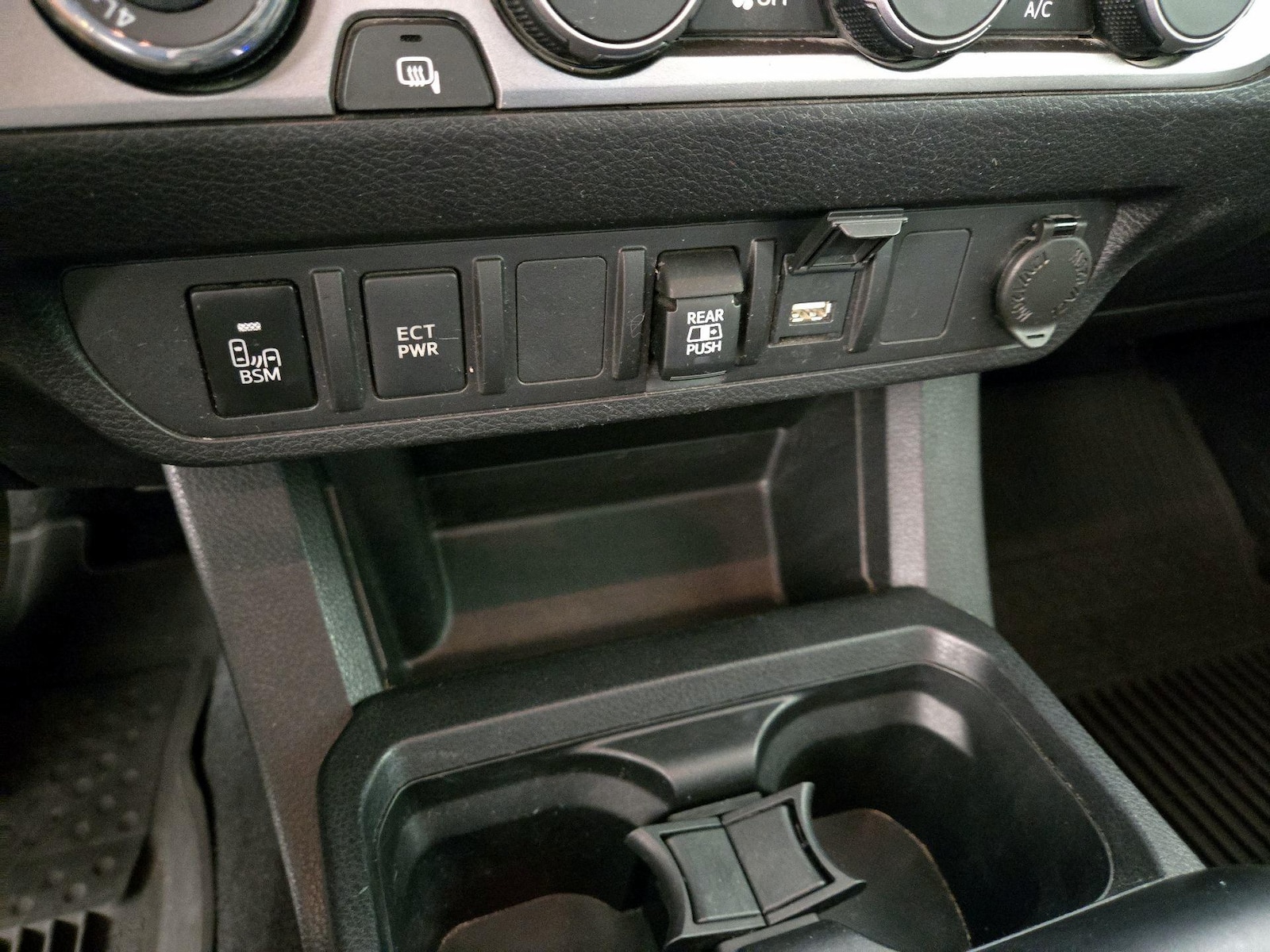 2022 Toyota Tacoma SR5 - Photo 19