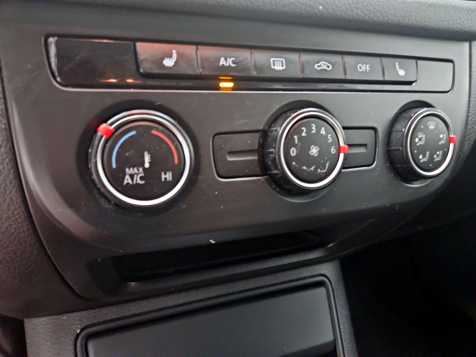 2015 Volkswagen Tiguan S - Photo 17