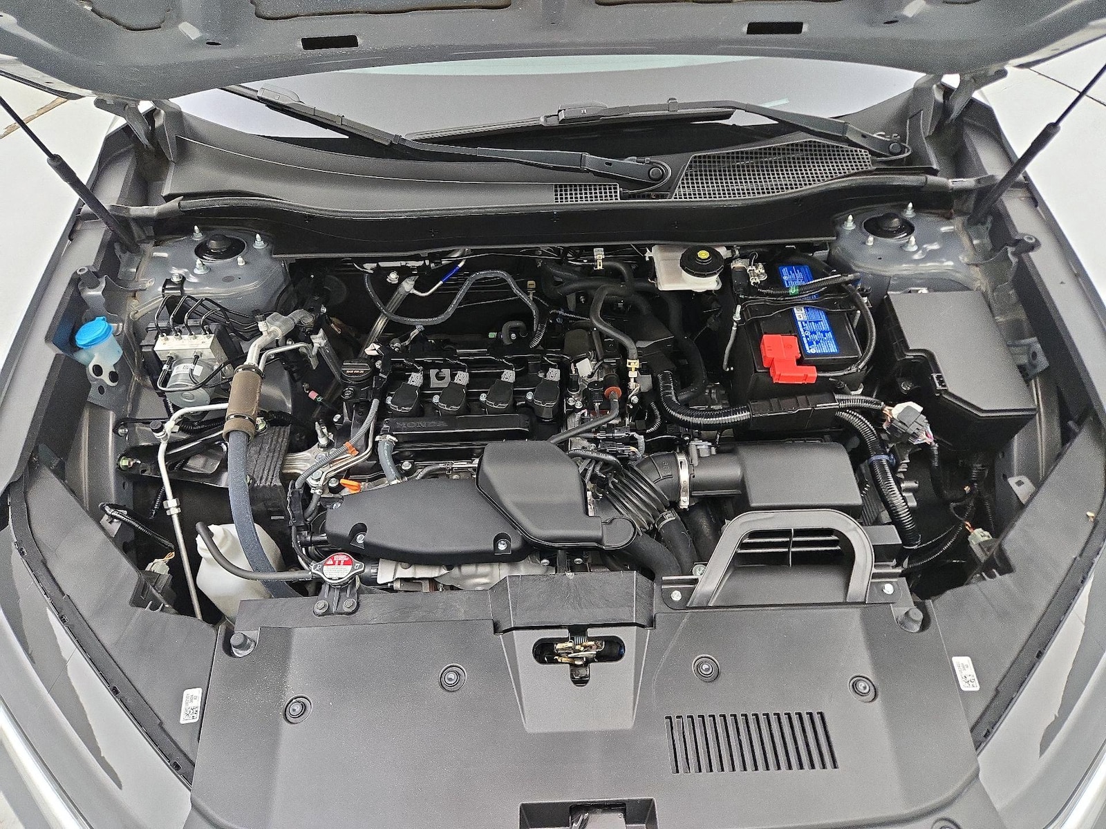 2025 Honda CR-V LX - Photo 22