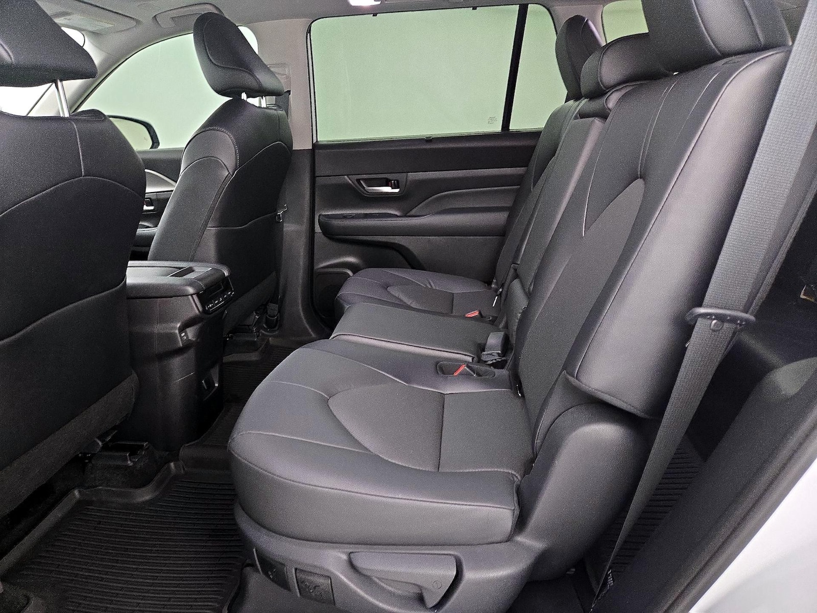 Rear Air Conditioning