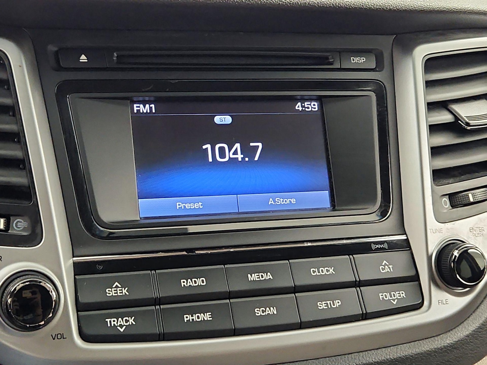 2017 Hyundai Tucson SE - Photo 16