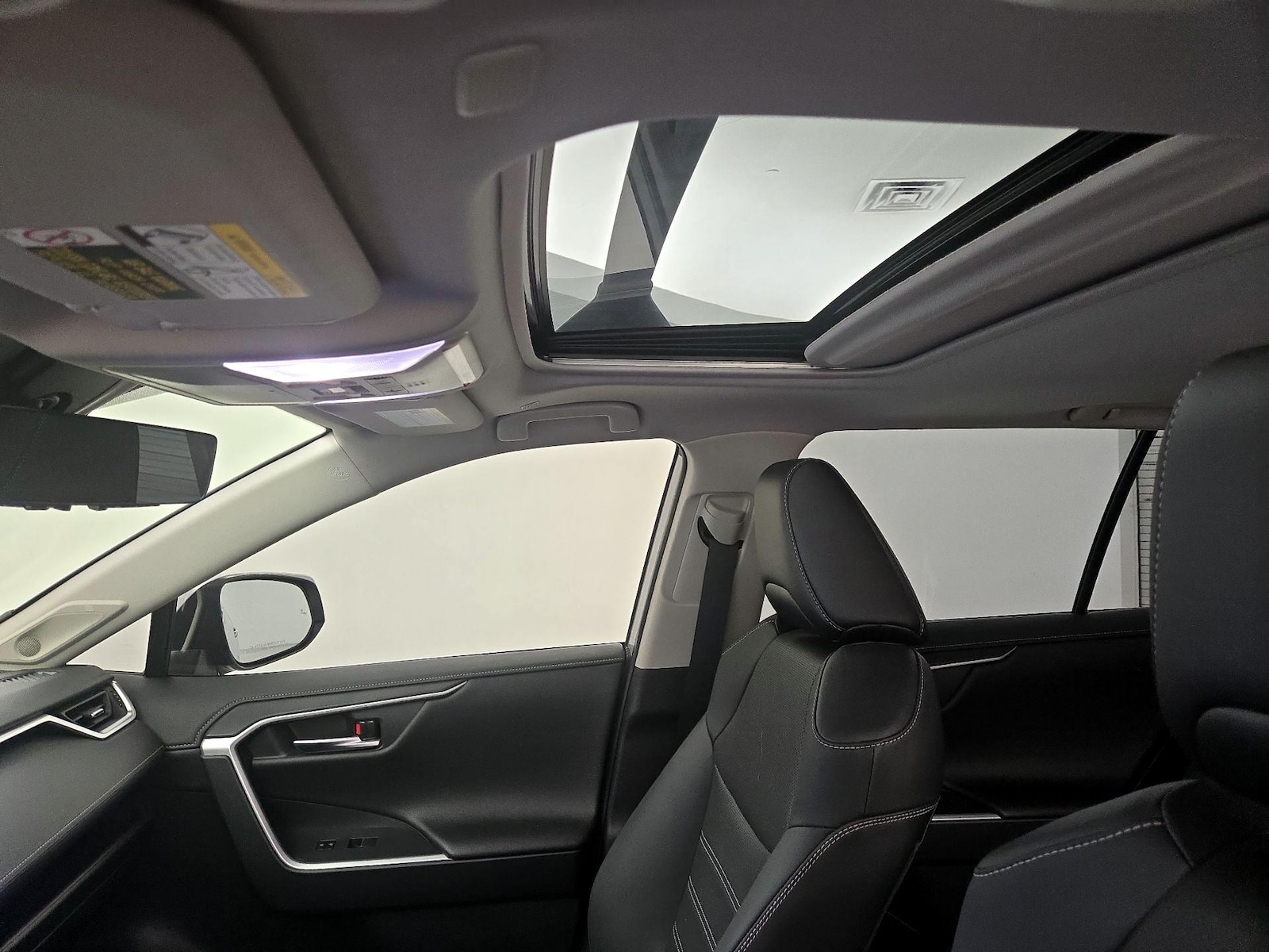 Sunroof(s) & Overhead Airbags