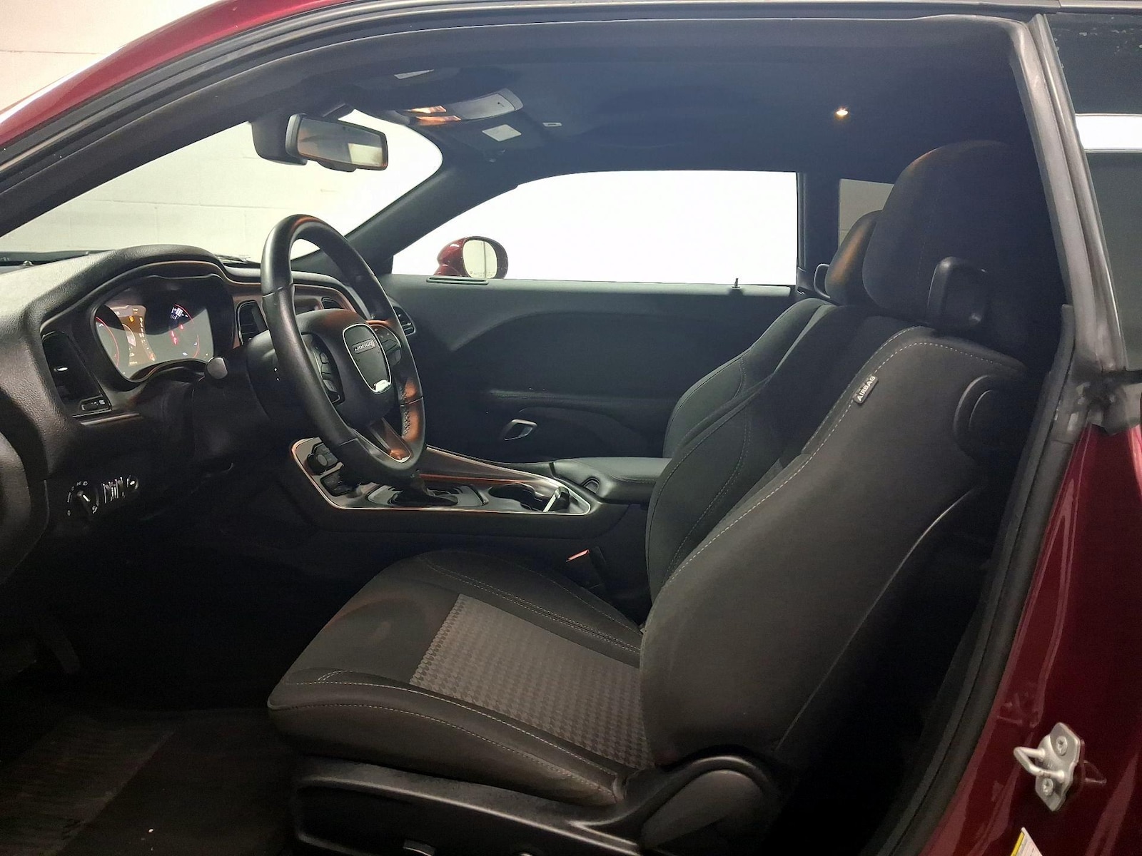 2019 Dodge Challenger SXT - Photo 12