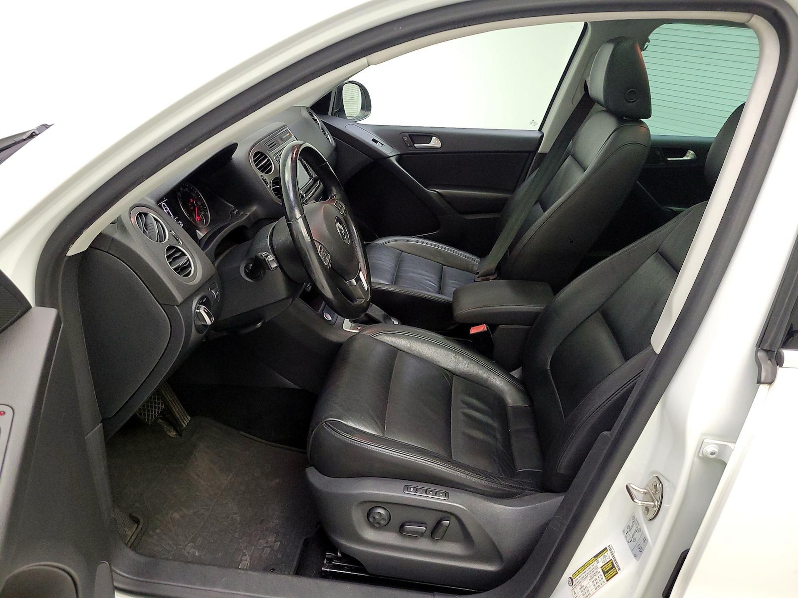 2017 Volkswagen Tiguan Sport - Photo 12