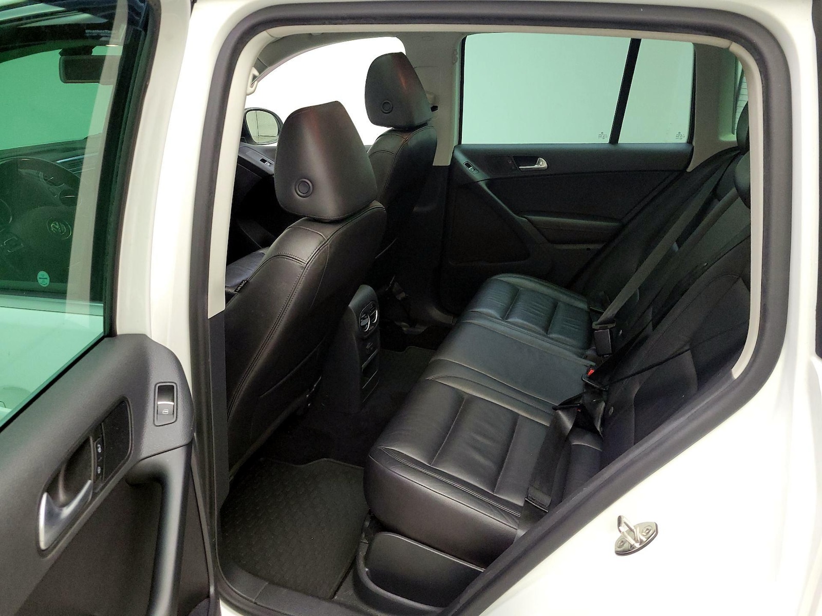 2017 Volkswagen Tiguan Sport - Photo 22