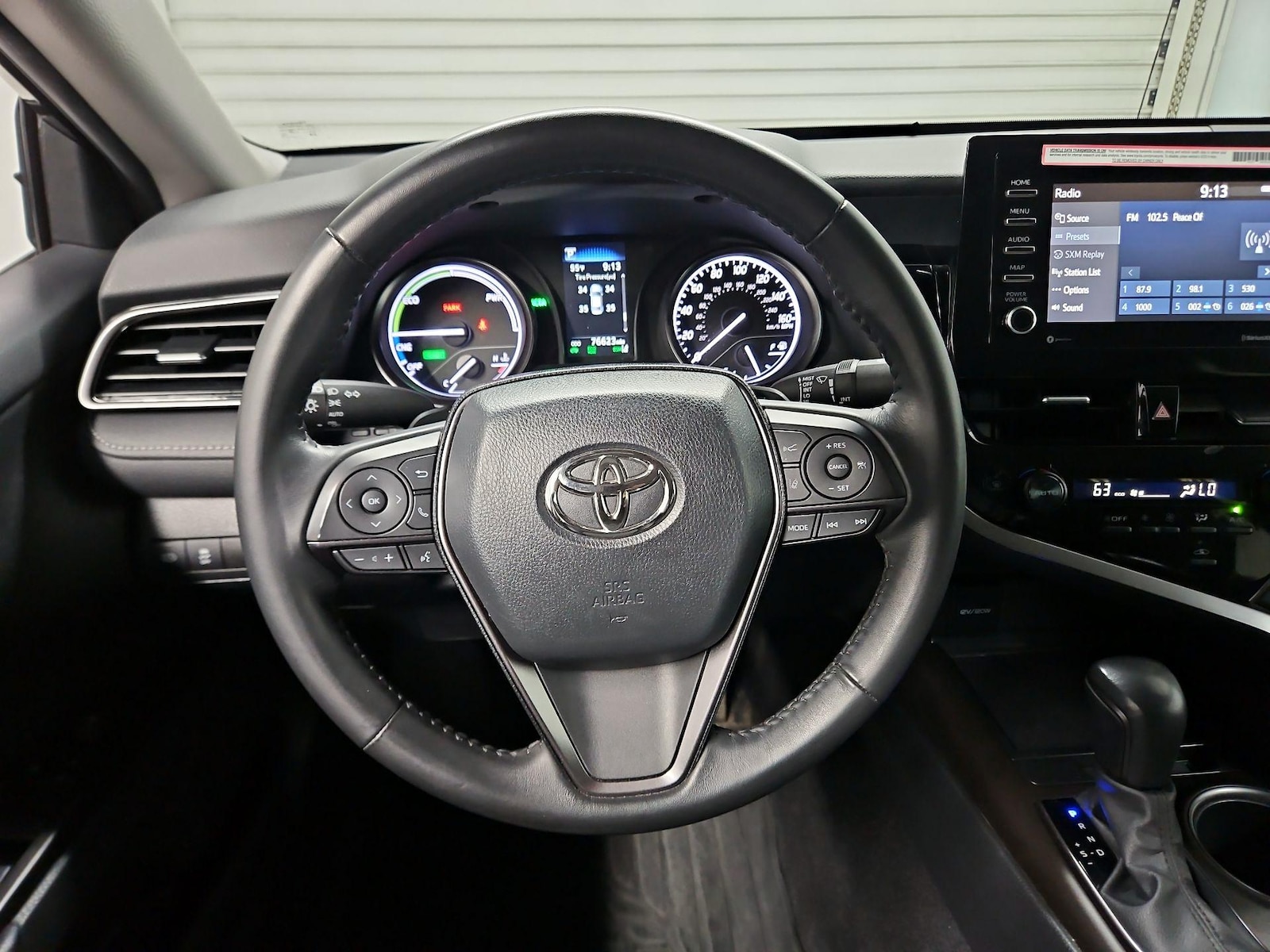 2024 Toyota Camry SE - Photo 11