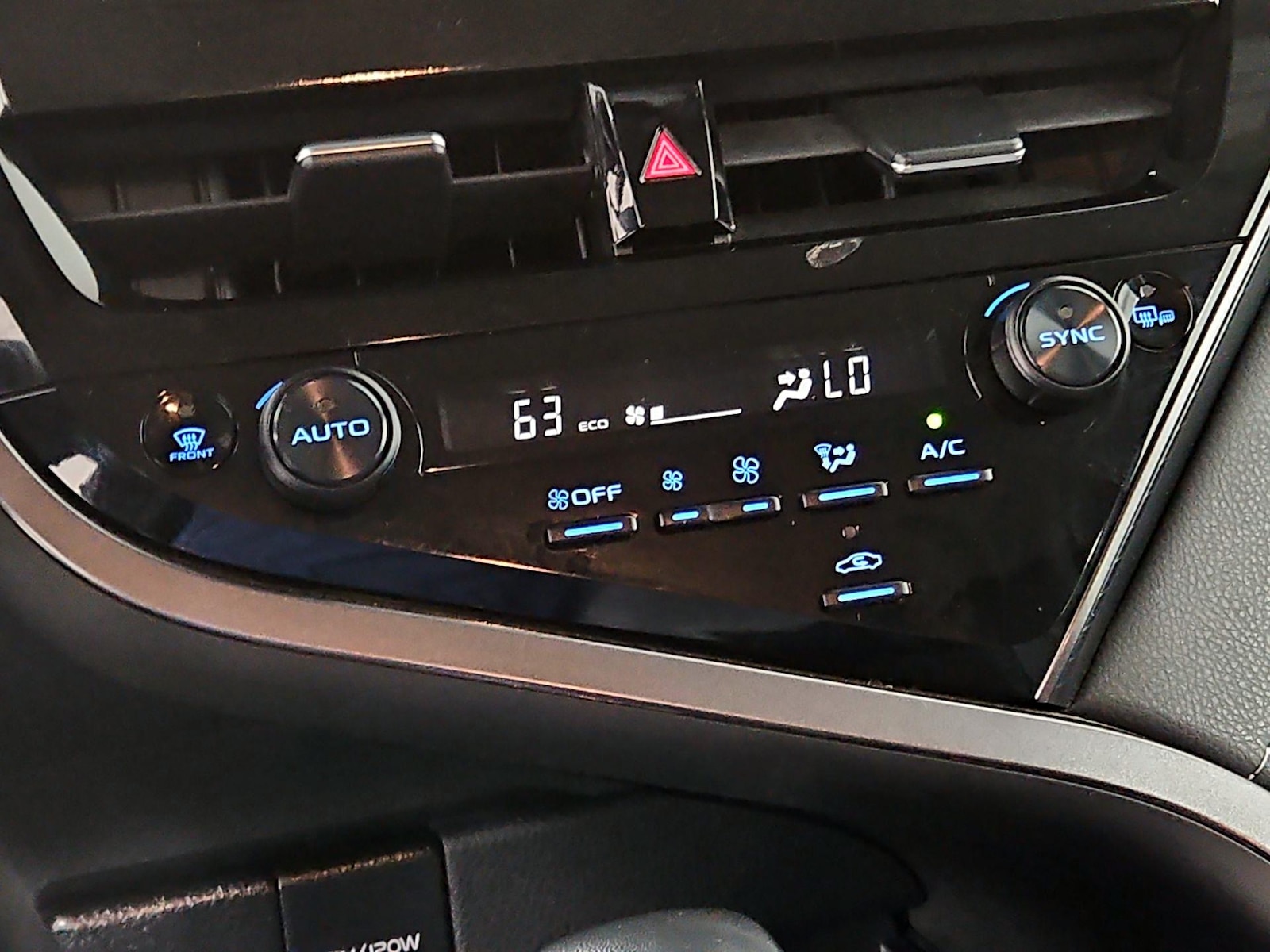 2024 Toyota Camry SE - Photo 17