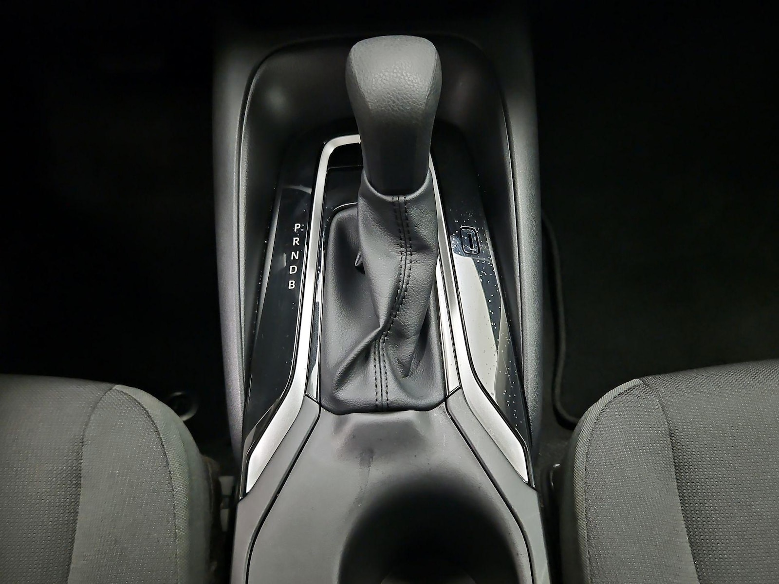 2026 Toyota Corolla LE - Photo 18