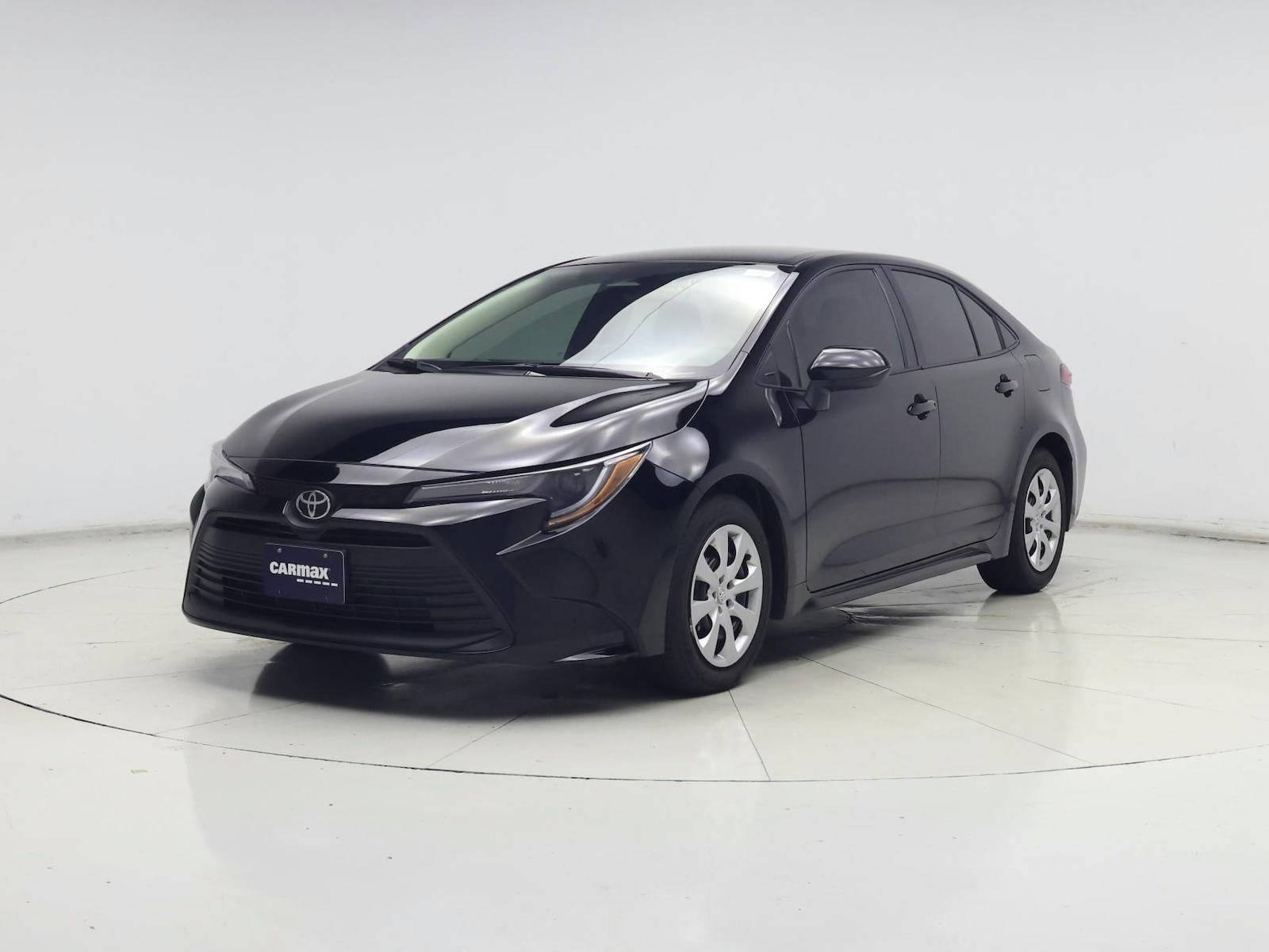 2026 Toyota Corolla LE - Photo 9