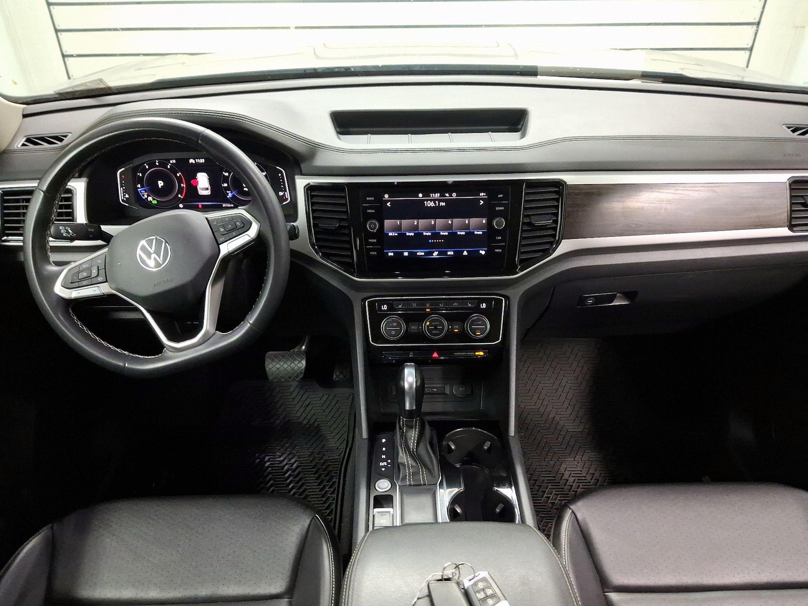 Apple CarPlay® & Android Auto™