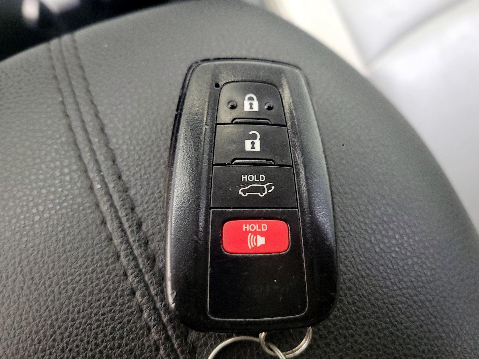 2020 Toyota RAV4 XLE Premium - Photo 23