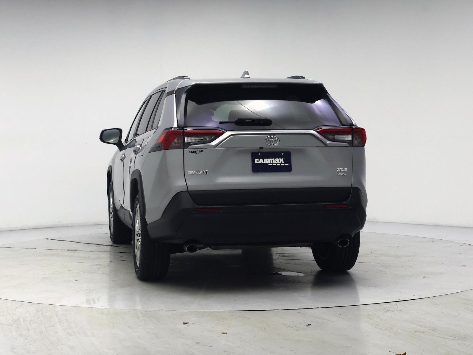 2020 Toyota RAV4 XLE Premium - Photo 7