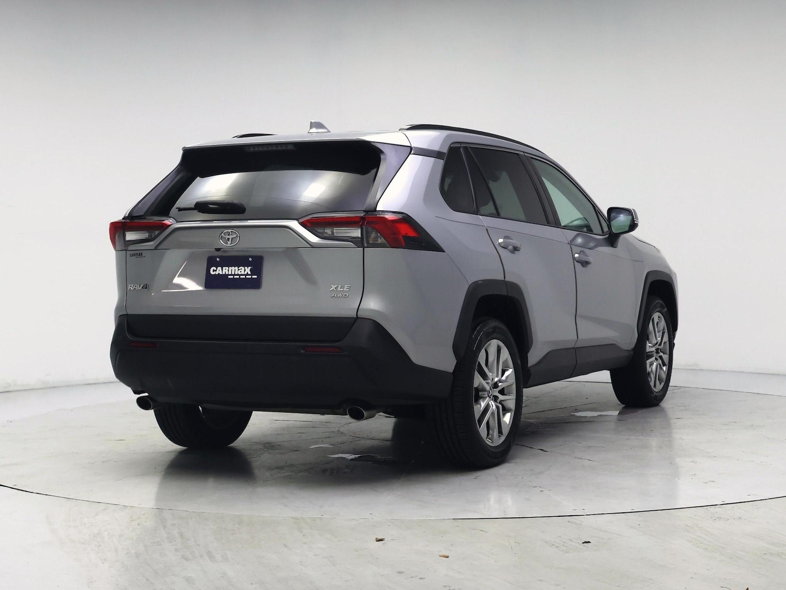 2020 Toyota RAV4 XLE Premium - Photo 9