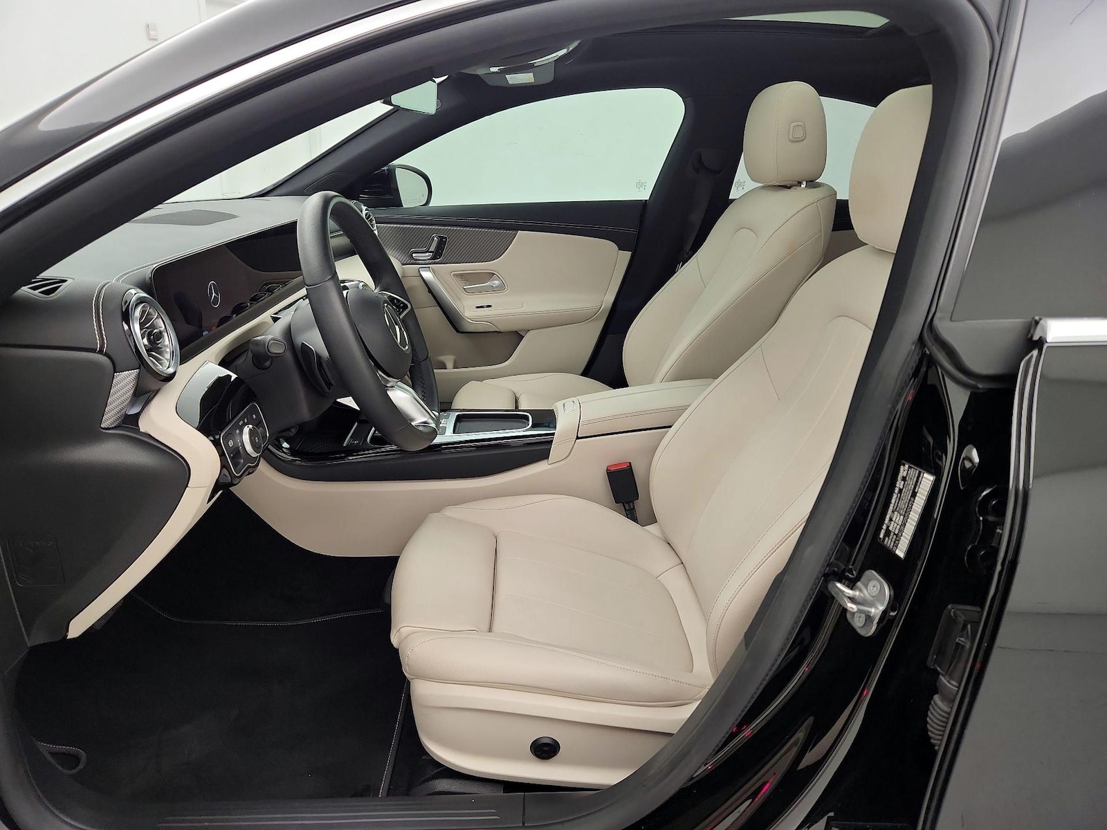 Power Seat(s) & Side Airbags