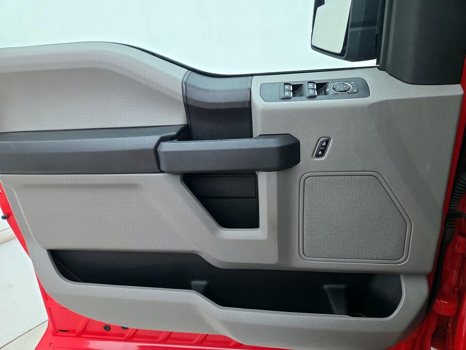 2018 Ford F-150 XL - Photo 13