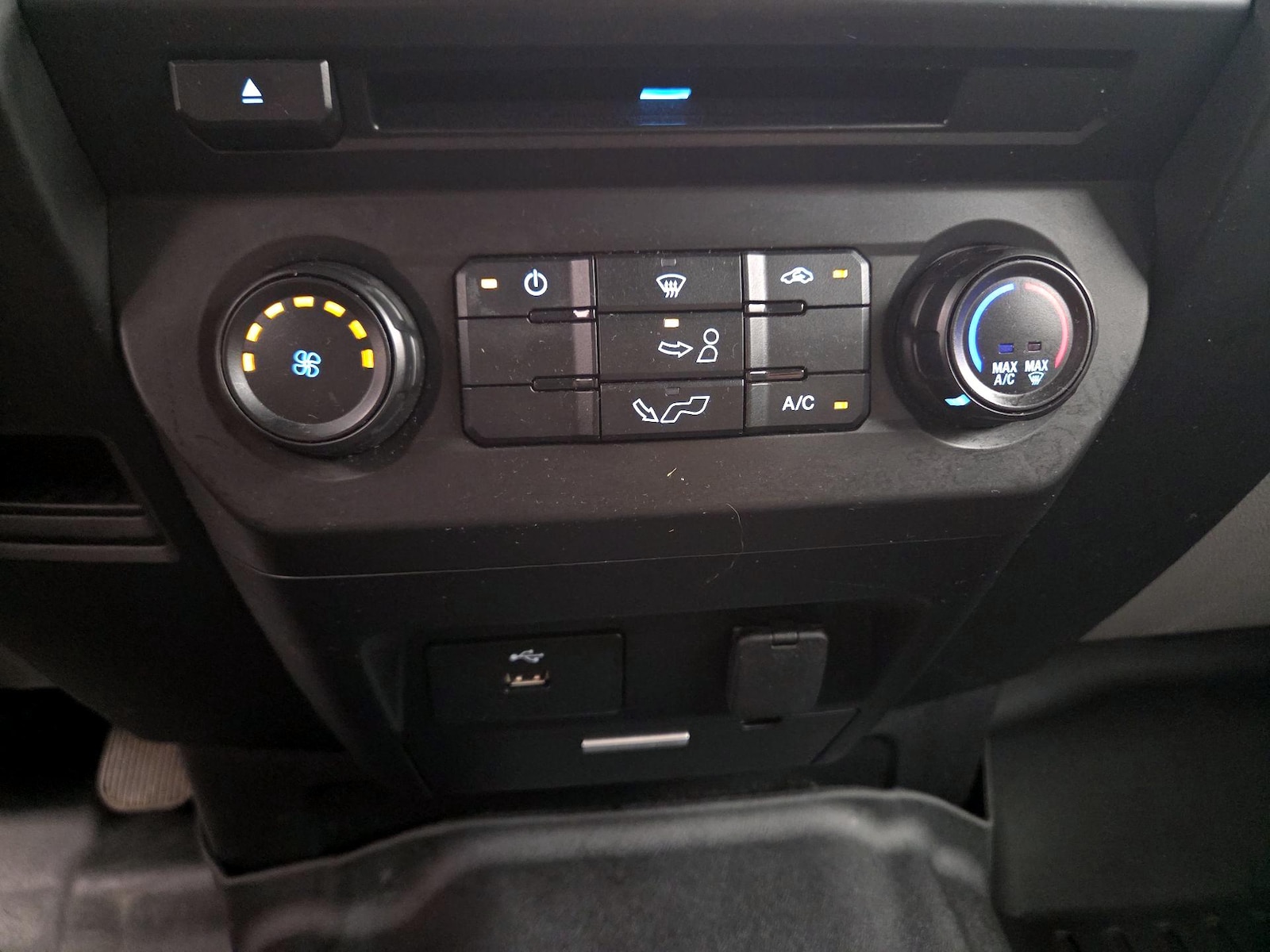 2018 Ford F-150 XL - Photo 17