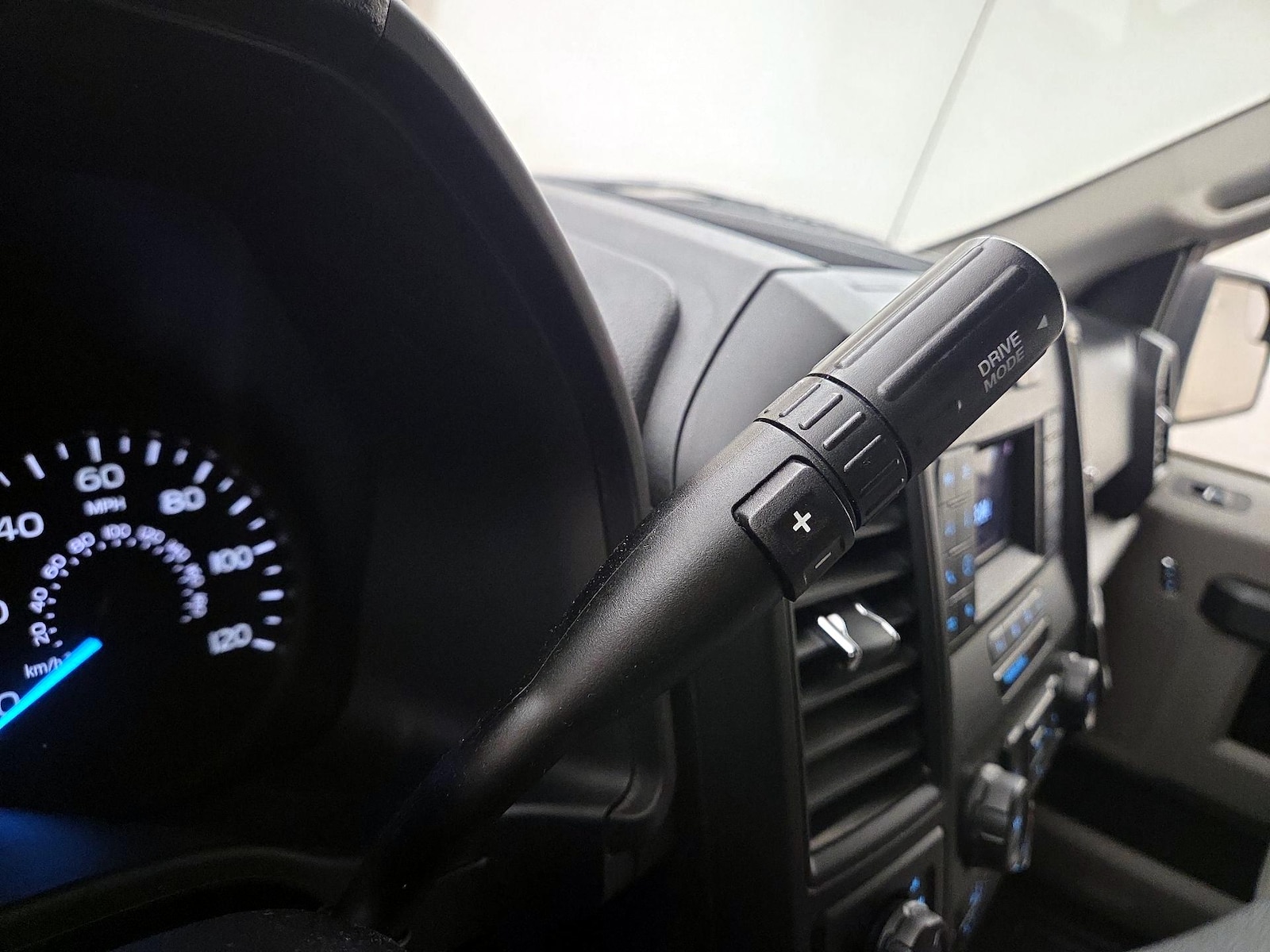2018 Ford F-150 XL - Photo 18
