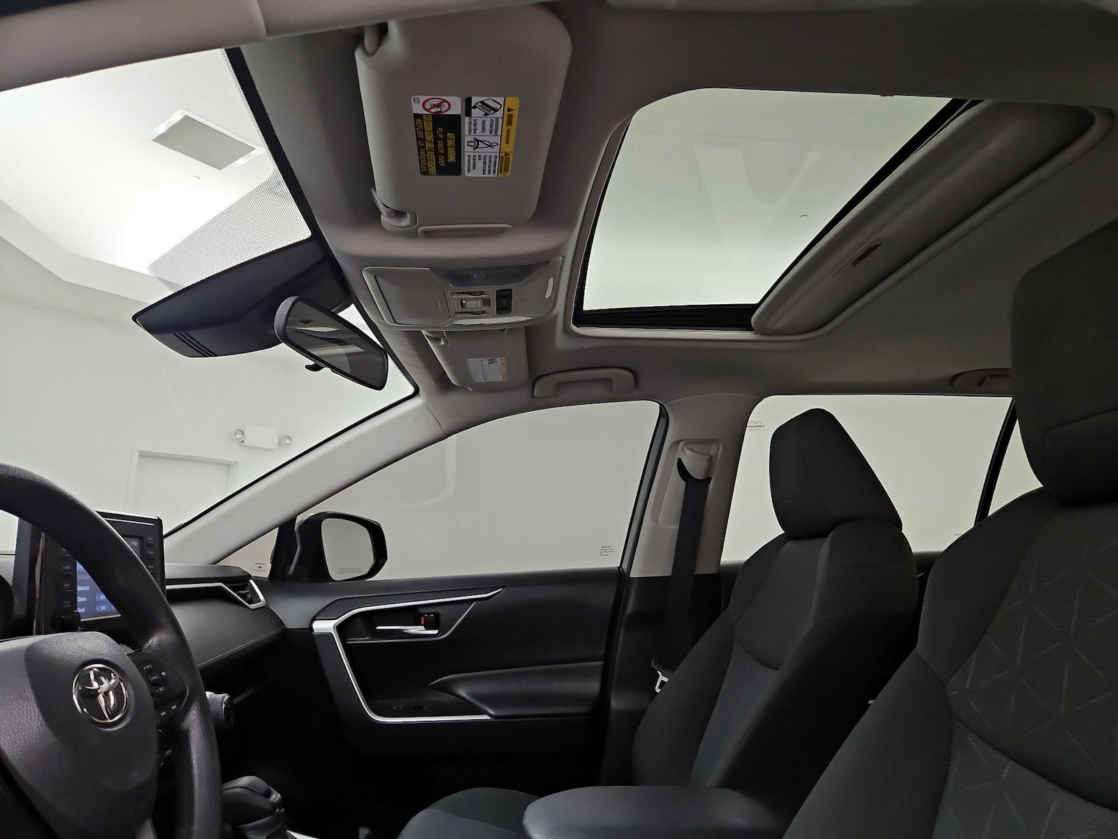 Sunroof(s) & Overhead Airbags