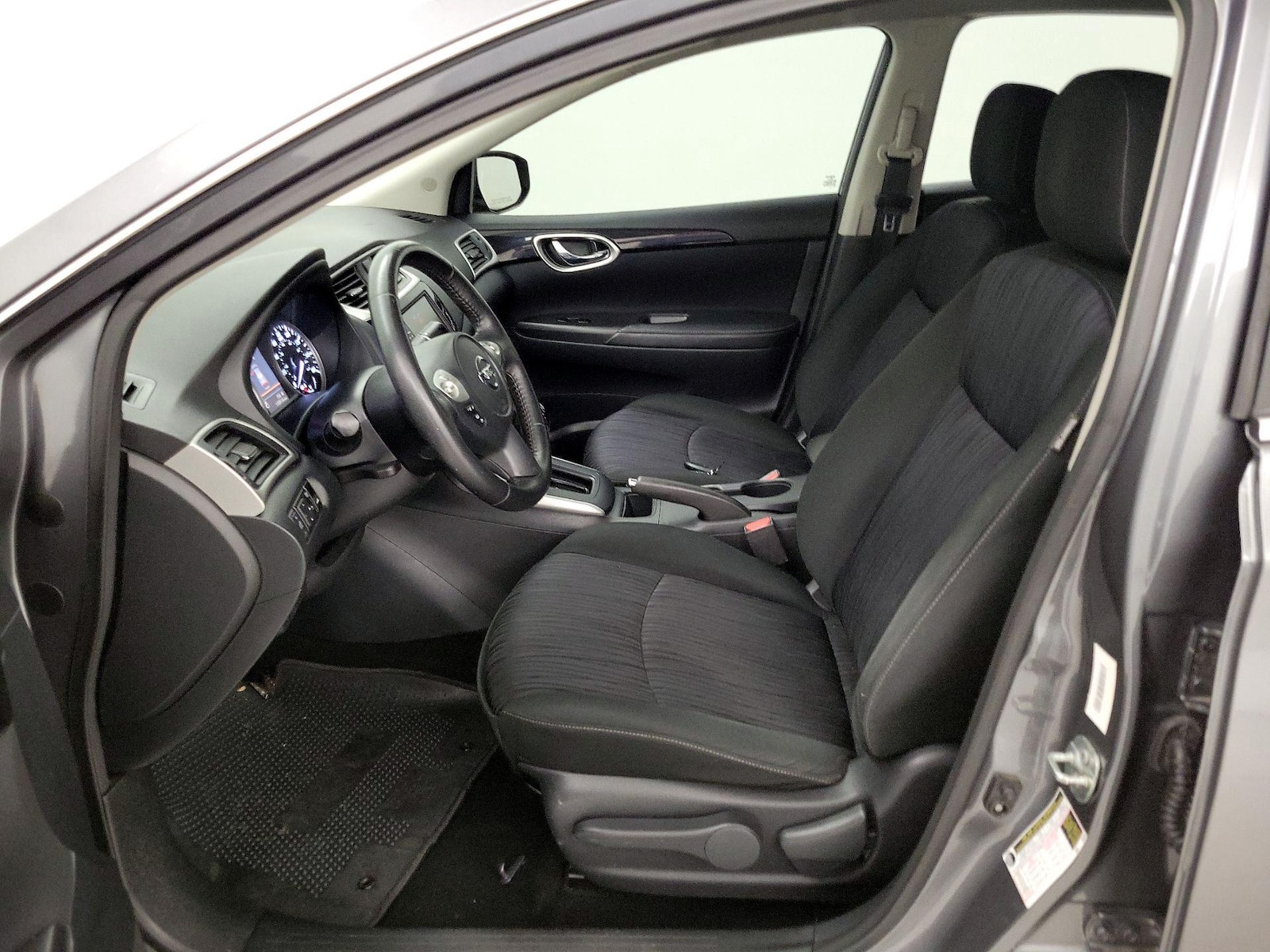 2019 Nissan Sentra SV - Photo 12