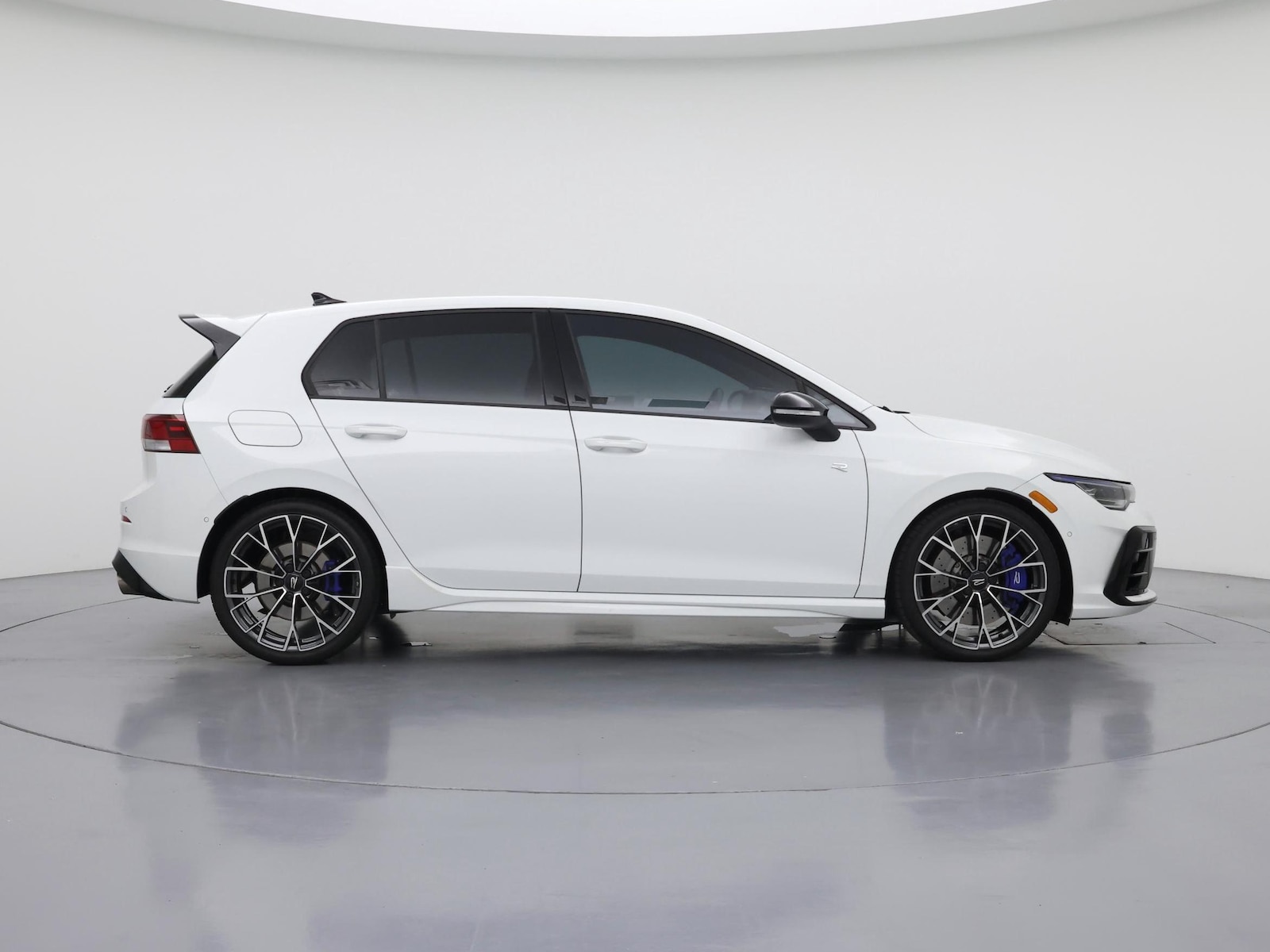 2025 Volkswagen Golf R R - Photo 8