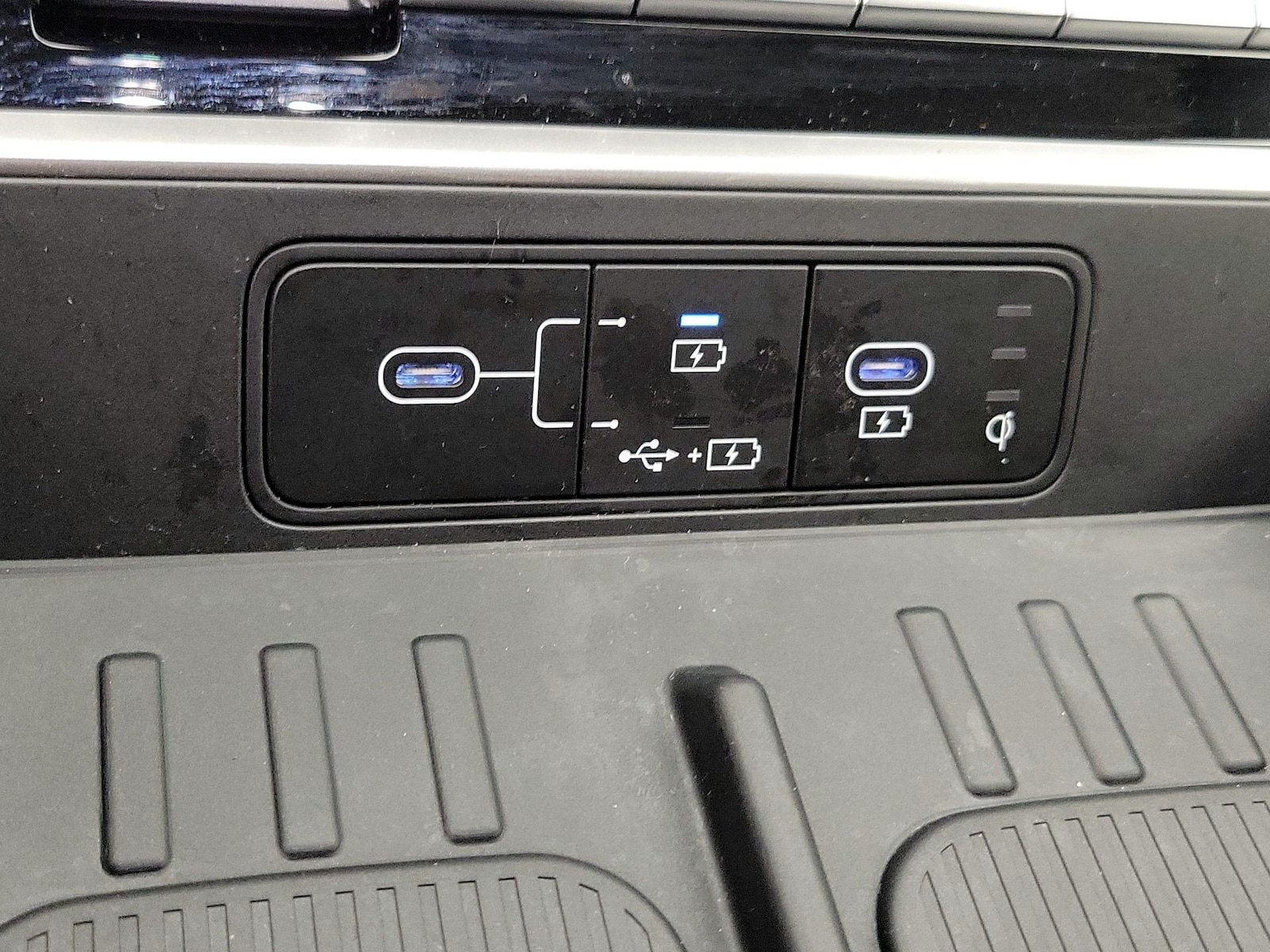 2025 Hyundai Santa Fe SEL - Photo 19