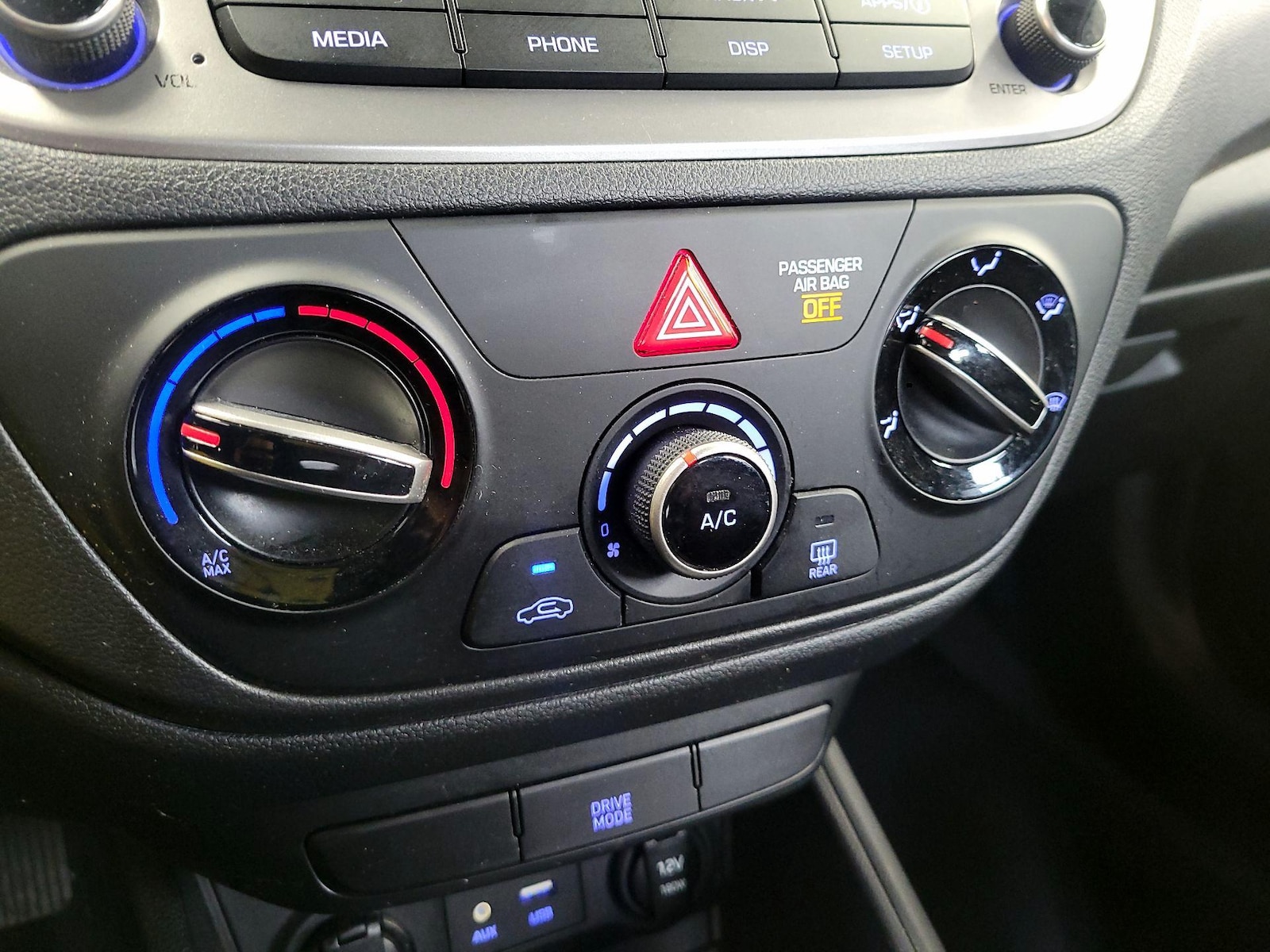 2019 Hyundai Accent SEL - Photo 17