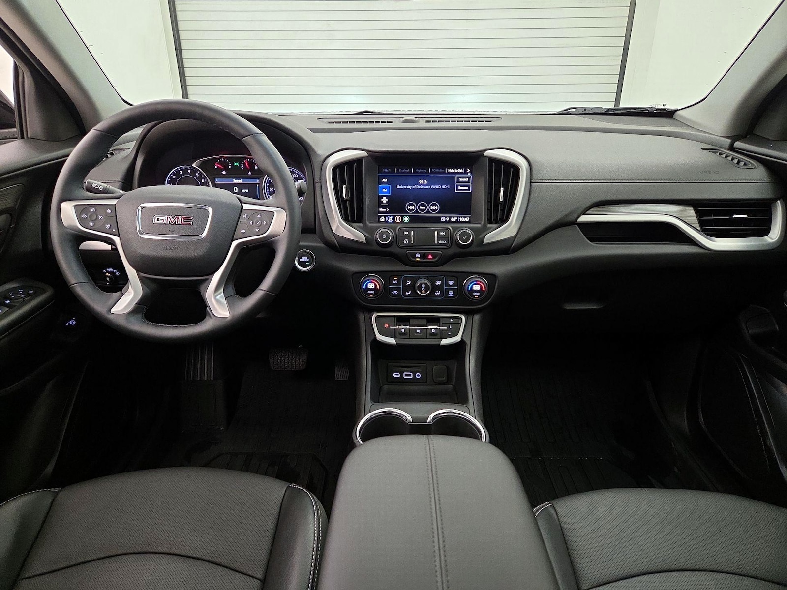 2024 GMC Terrain SLT - Photo 10