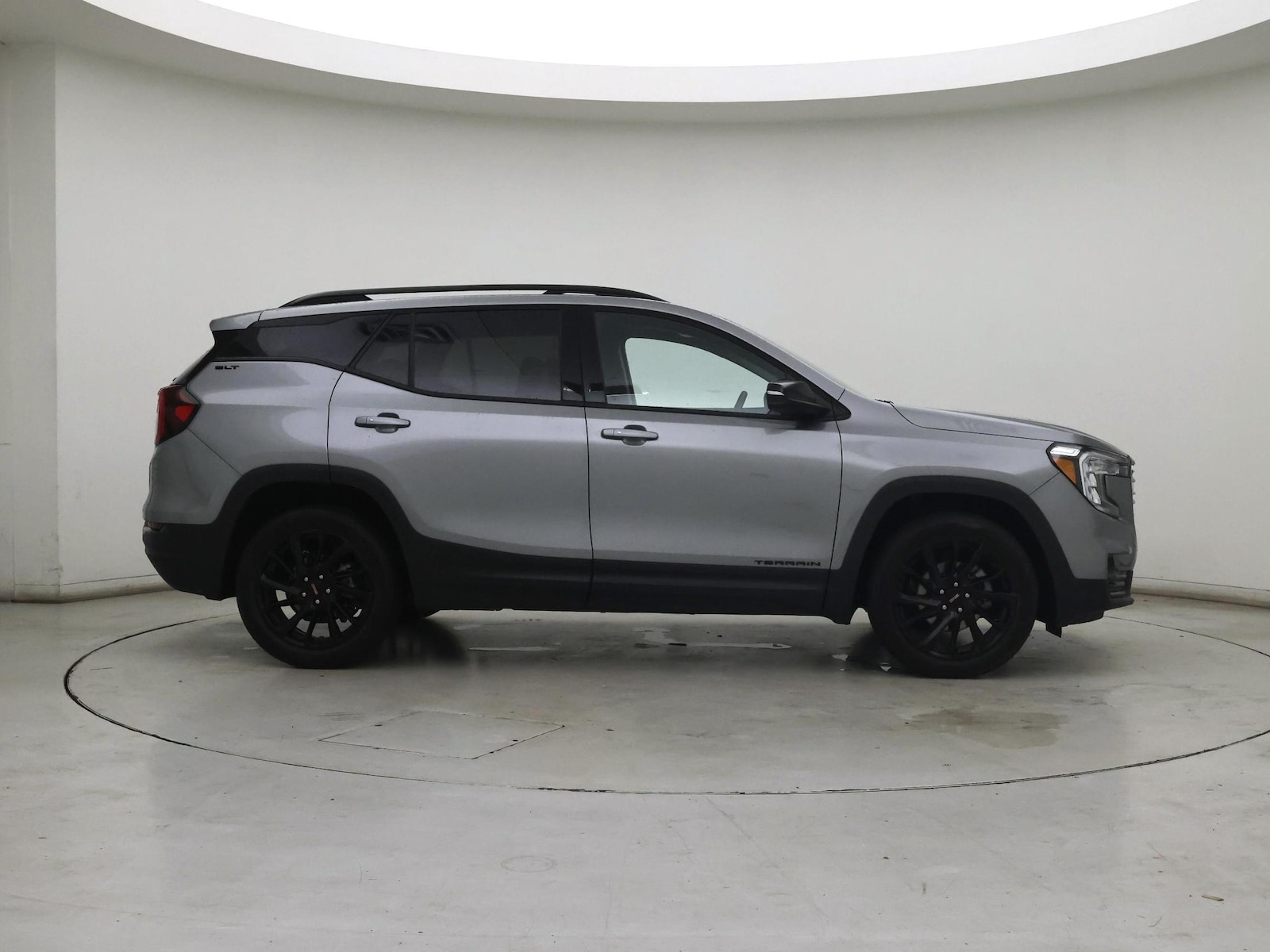 2024 GMC Terrain SLT - Photo 8
