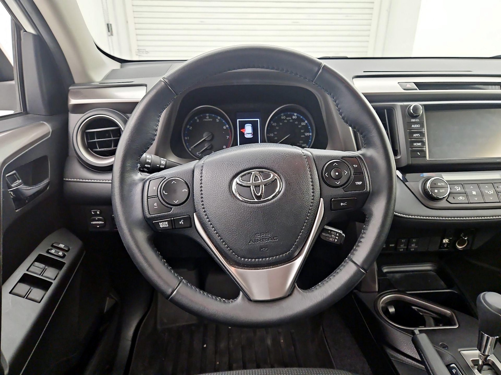 2018 Toyota RAV4 XLE, photo 11