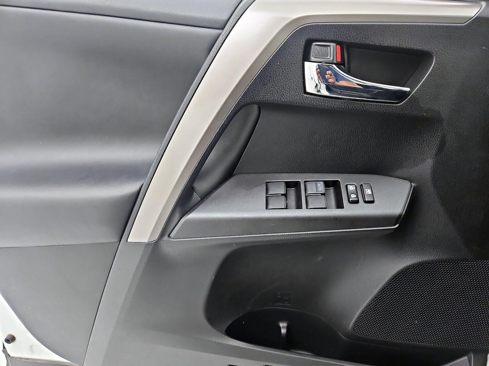2018 Toyota RAV4 XLE, photo 13