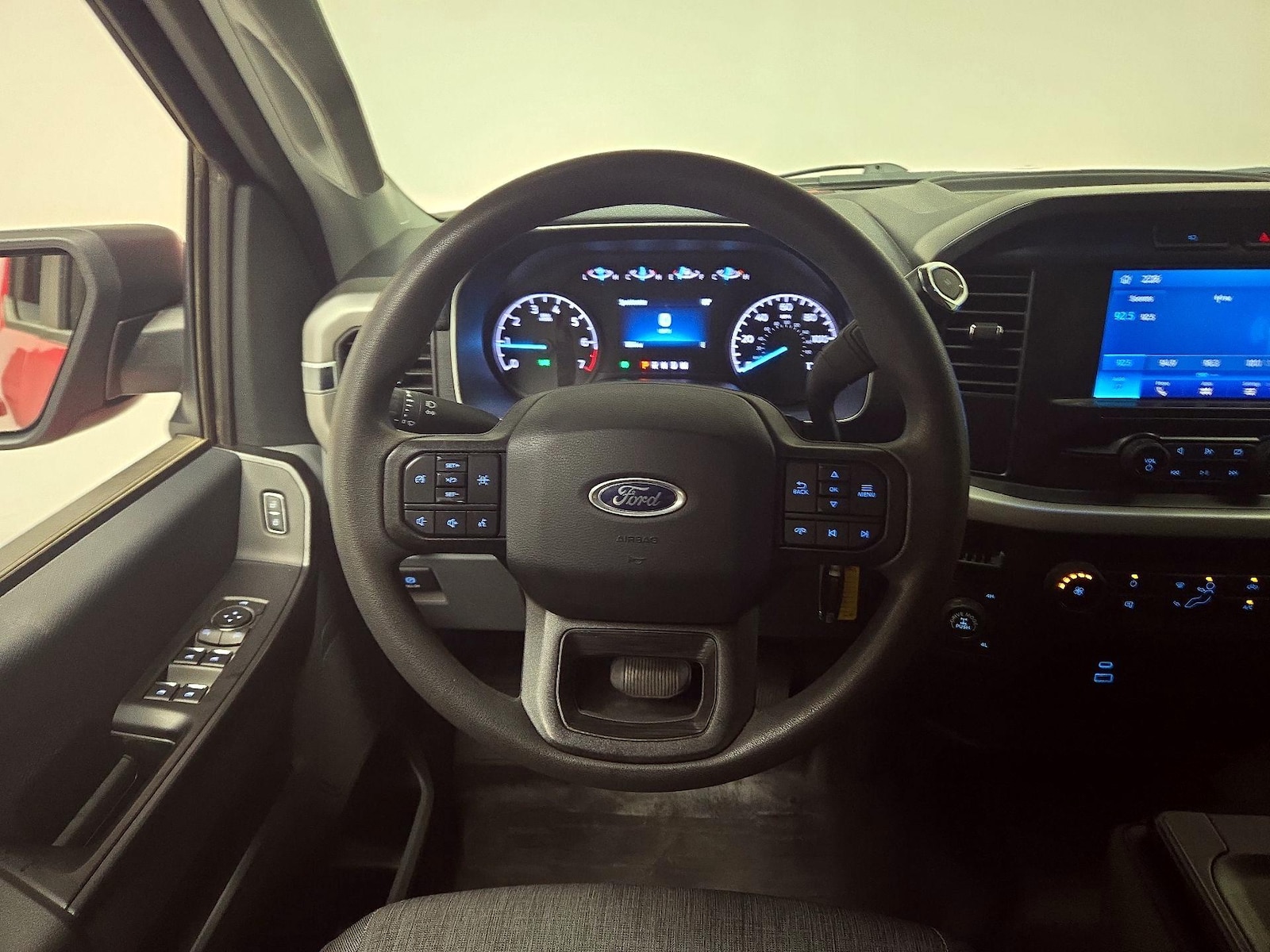 2022 Ford F-150 XL - Photo 11