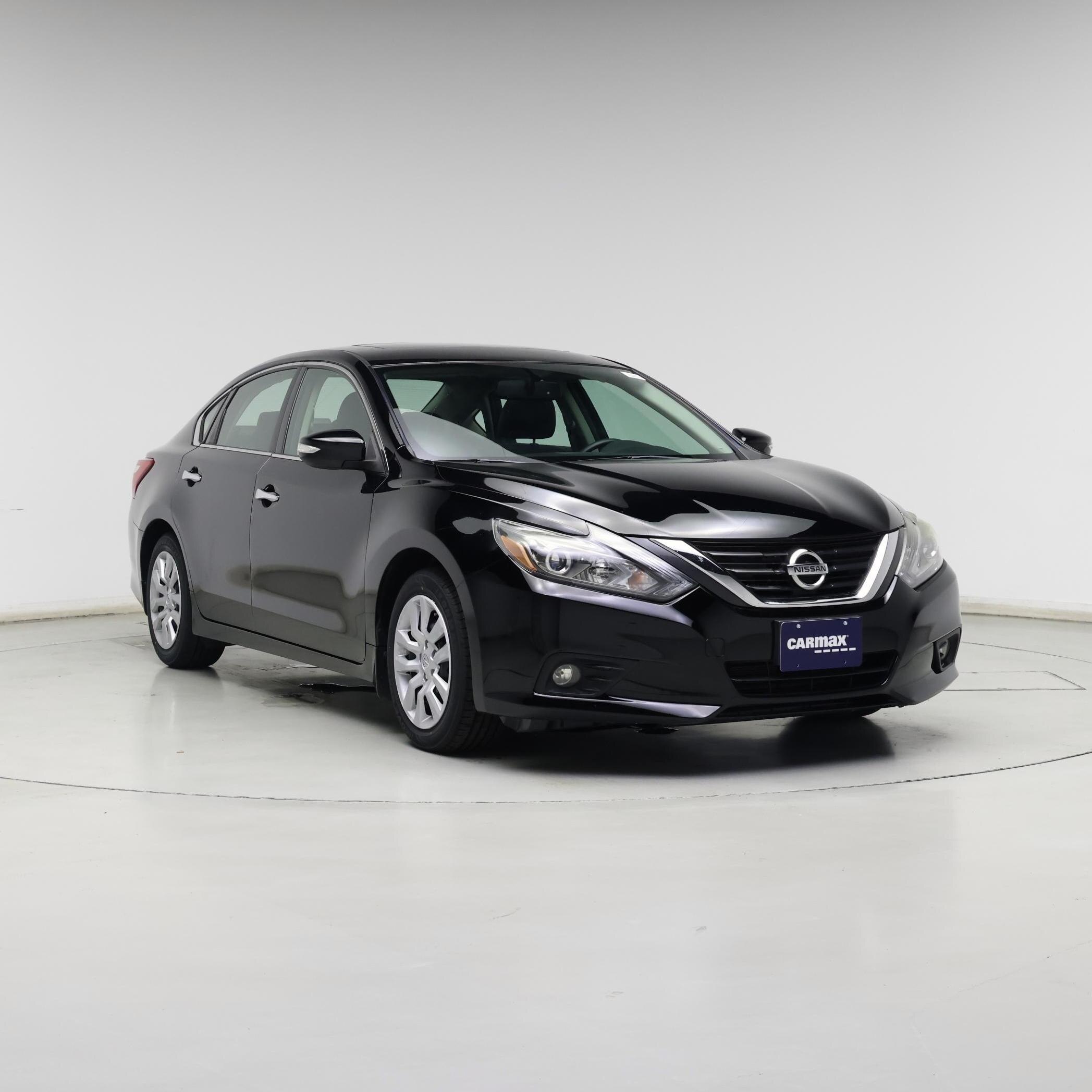 Black 2017 Nissan Altima Sedan Front-Wheel Drive Automatic
