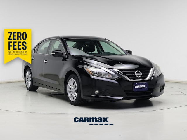 Black 2017 Nissan Altima Sedan Front-Wheel Drive Automatic