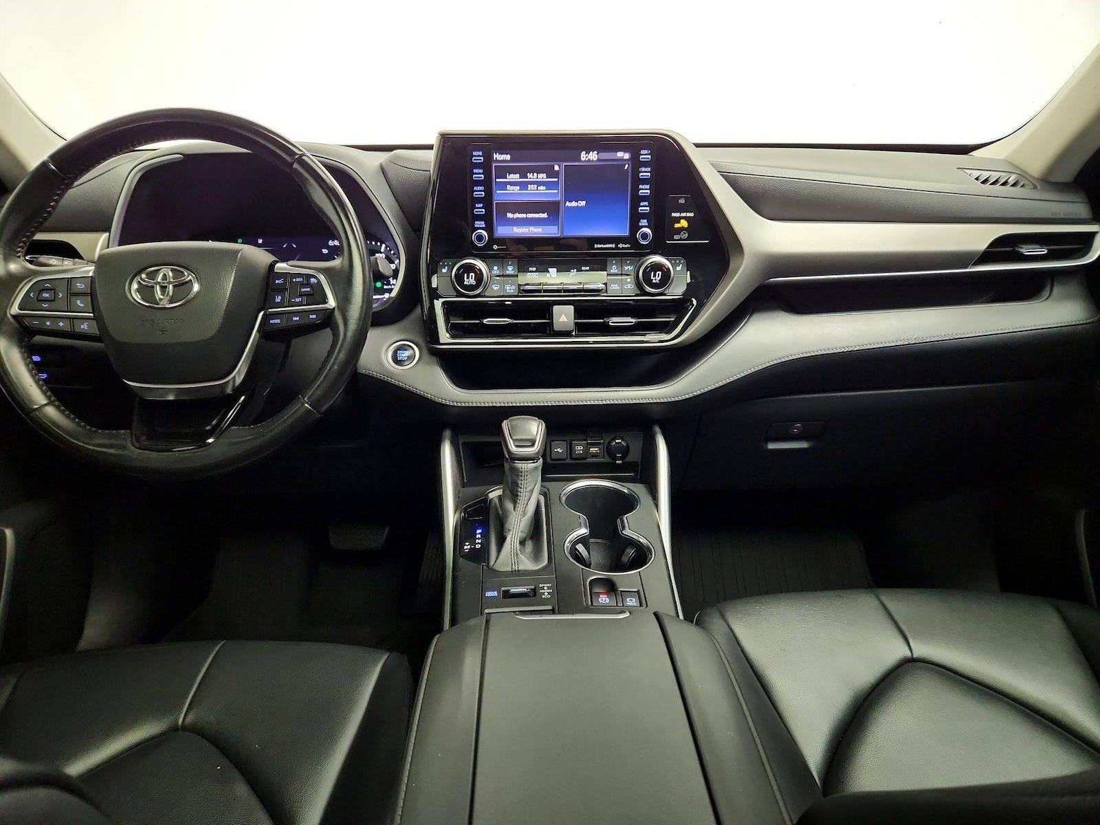 2020 Toyota Highlander XLE - Photo 10