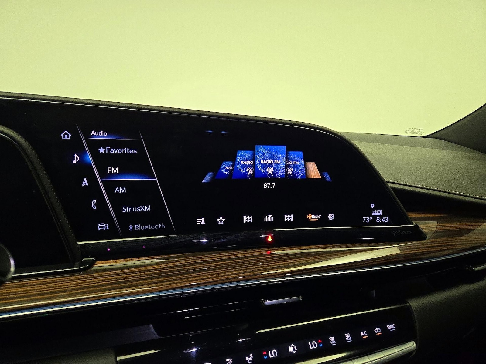 2023 Cadillac Escalade ESV Premium Luxury - Photo 17