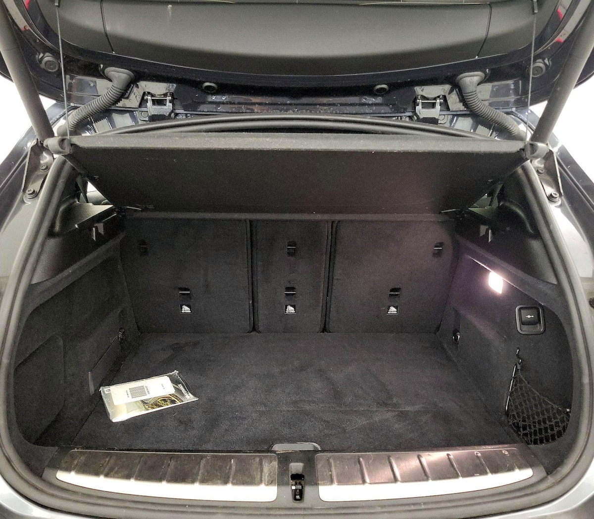 Trunk/Cargo (Seats Up)