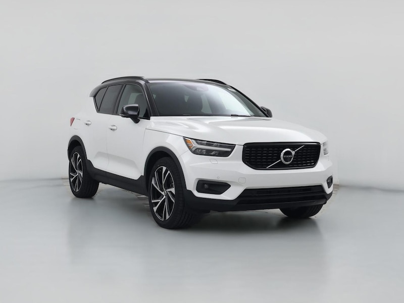 2022 Volvo XC40 T5 R-Design