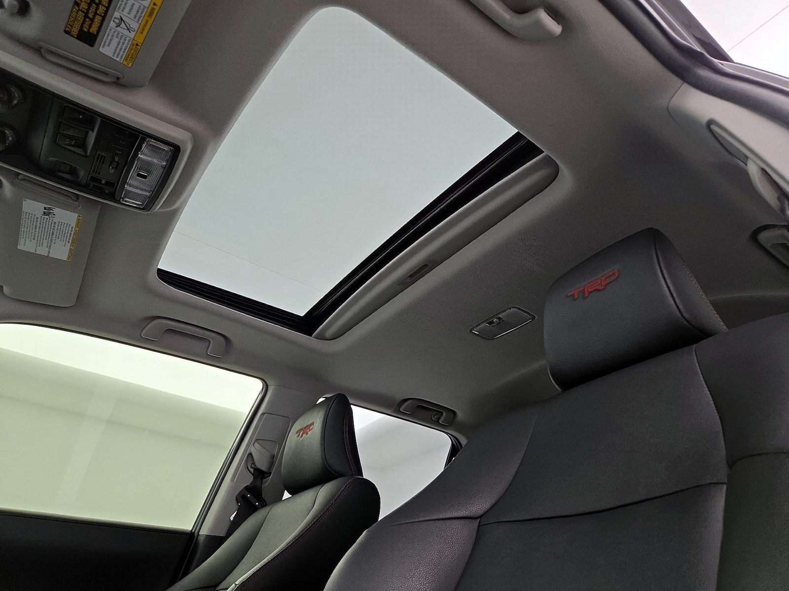 Sunroof(s) & Overhead Airbags