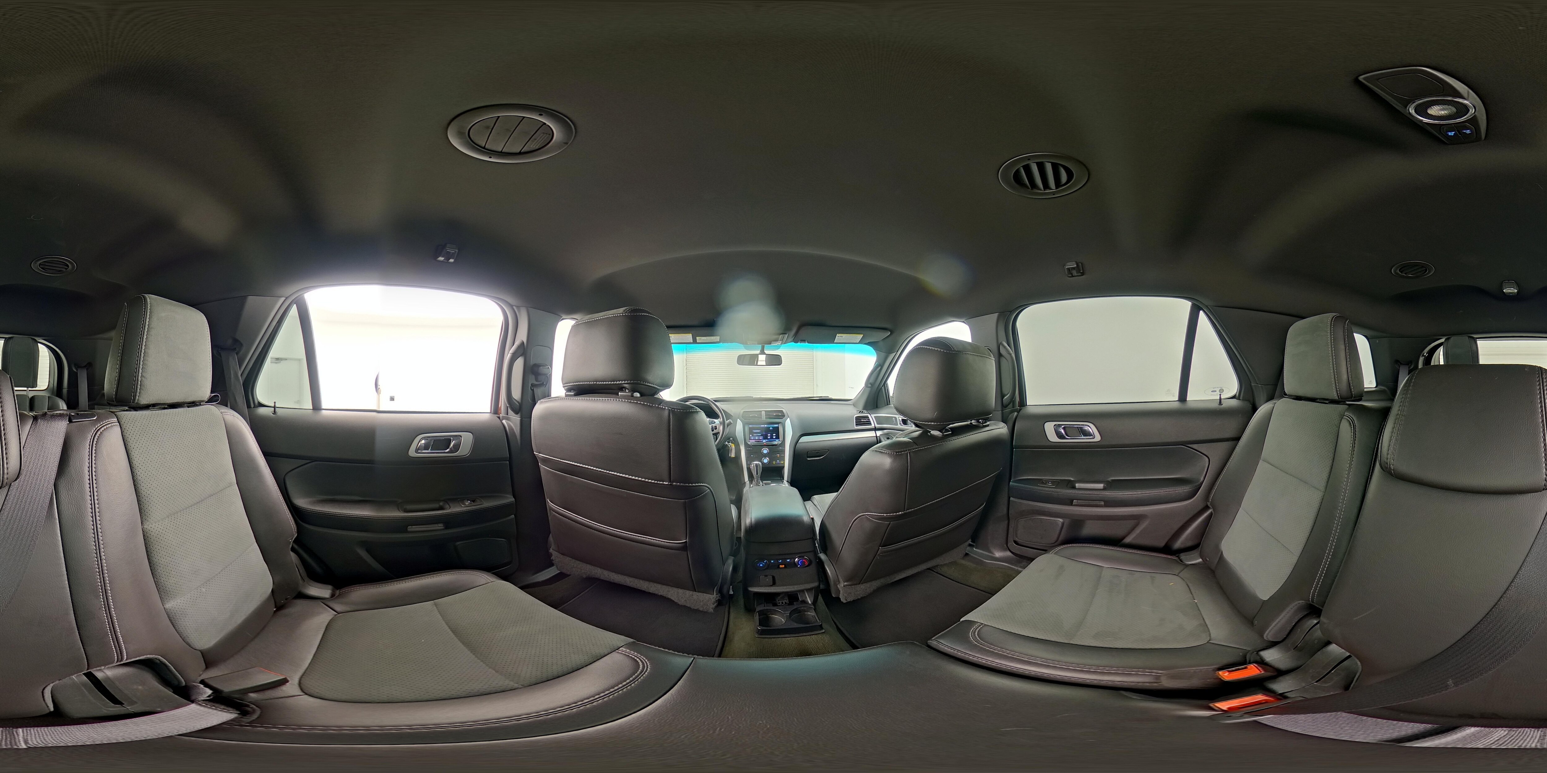 2015 Ford Explorer XLT - Photo 26