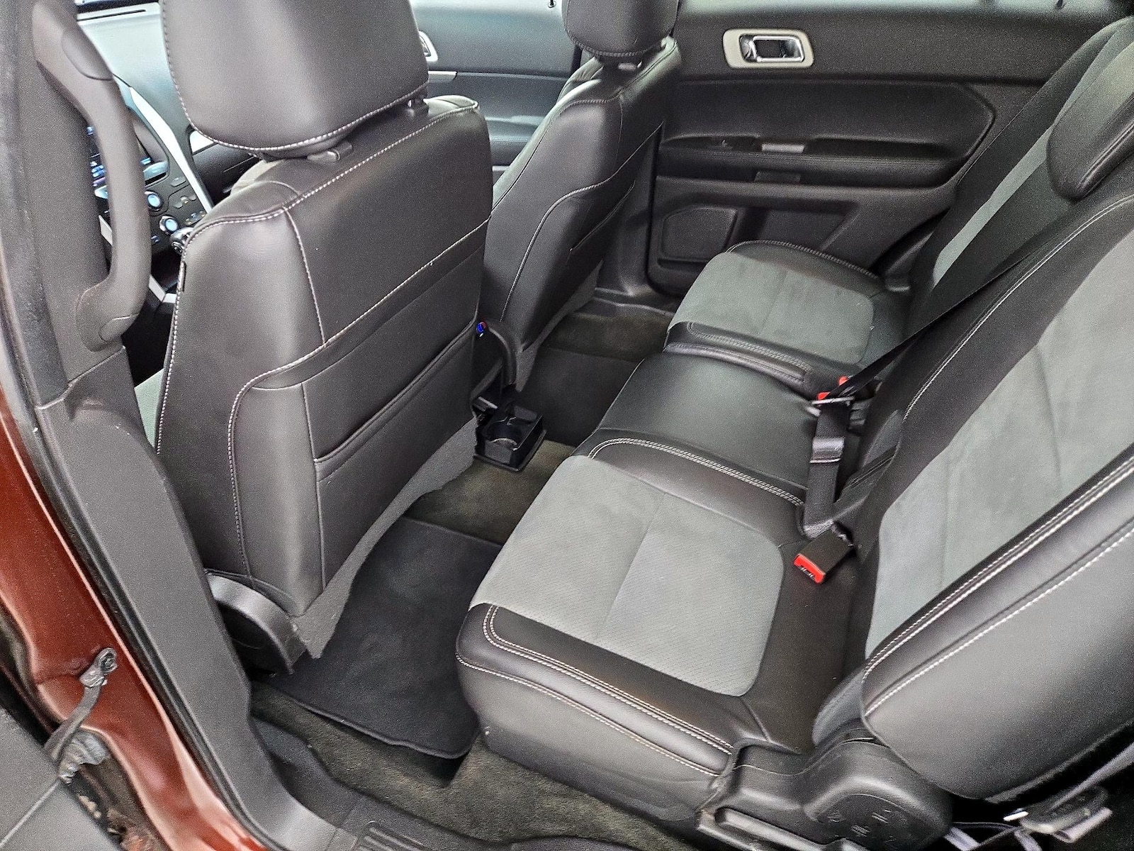 2015 Ford Explorer XLT - Photo 20