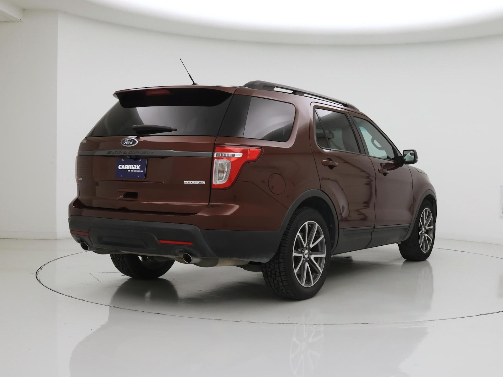 2015 Ford Explorer XLT - Photo 9