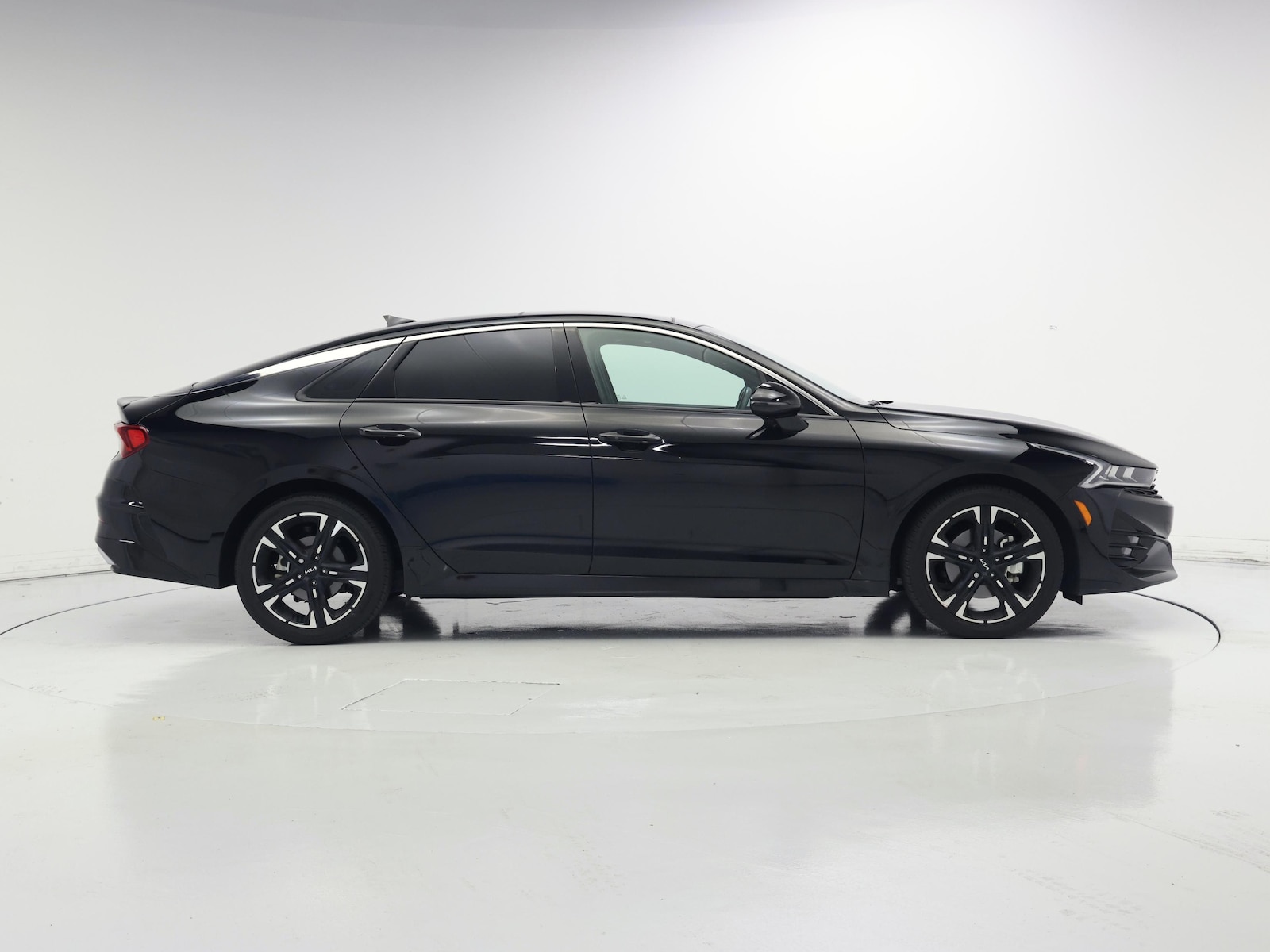 2024 Kia K5 GT-Line - Photo 8