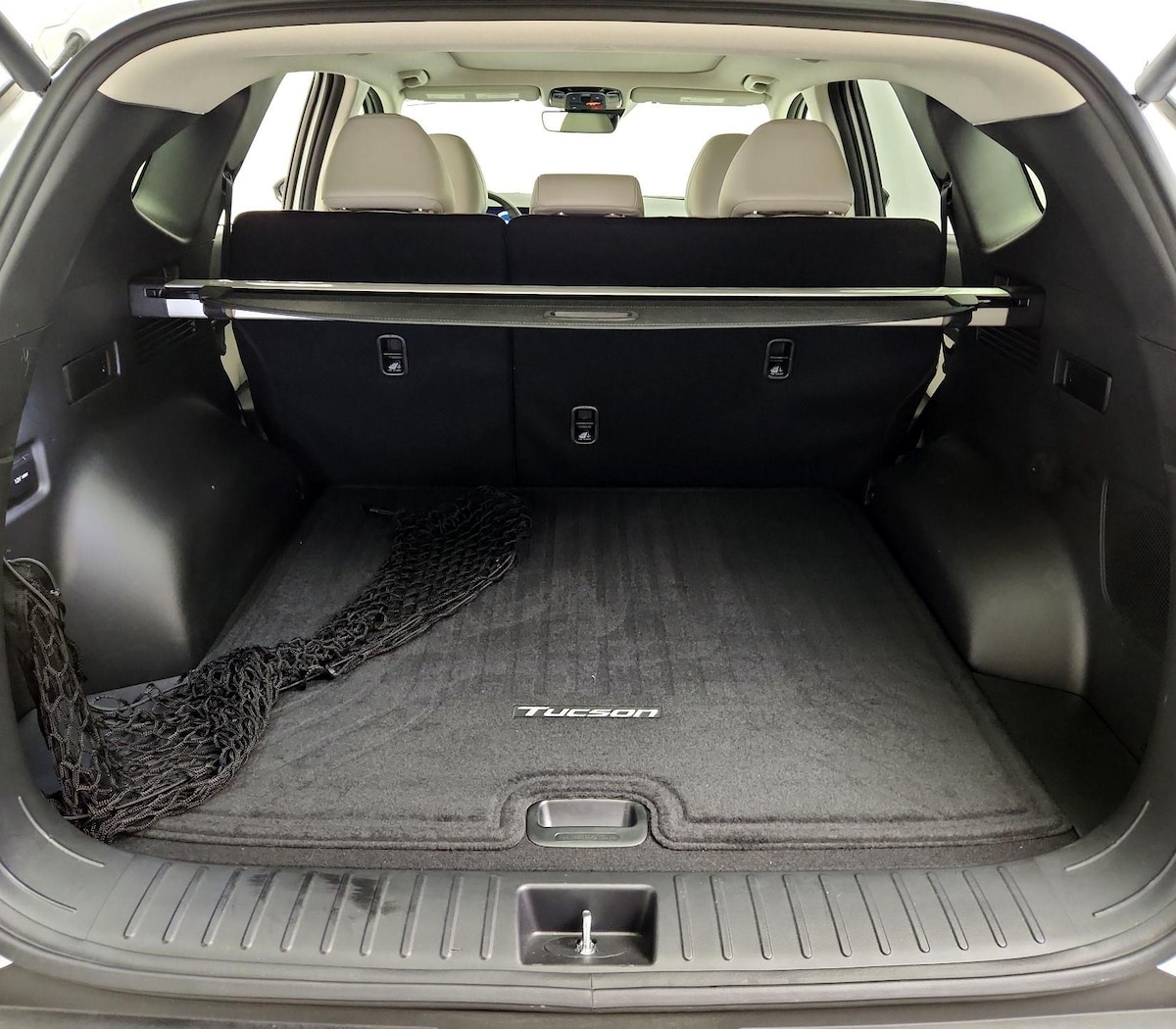 Trunk/Cargo (Seats Up)