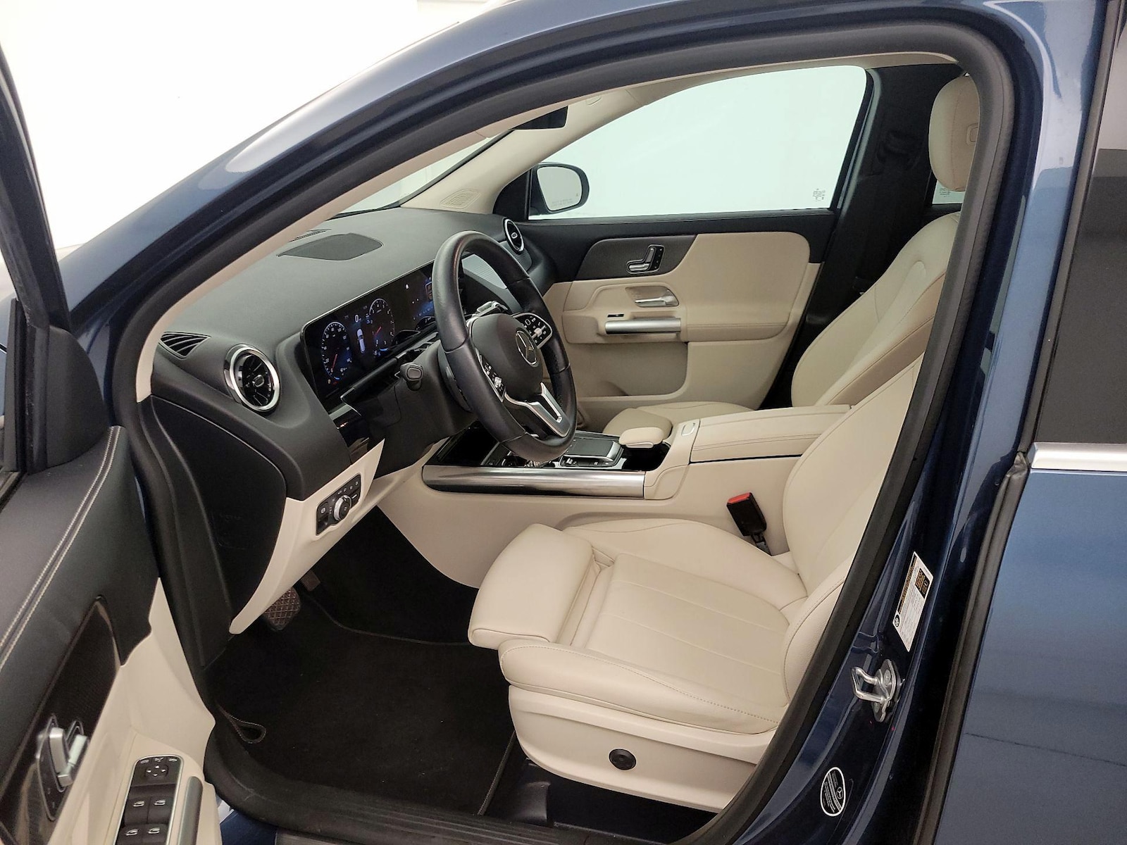 2023 Mercedes-Benz GLA Base - Photo 12
