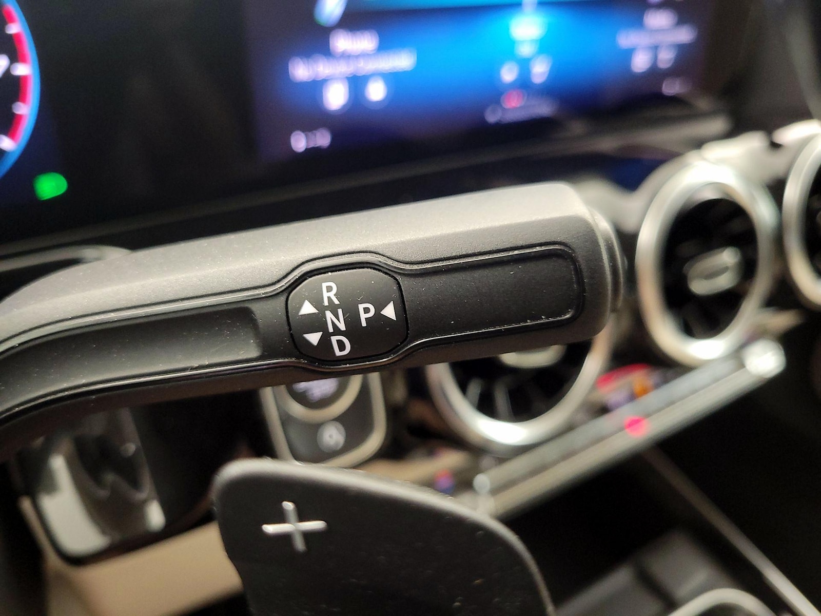 2023 Mercedes-Benz GLA Base - Photo 18