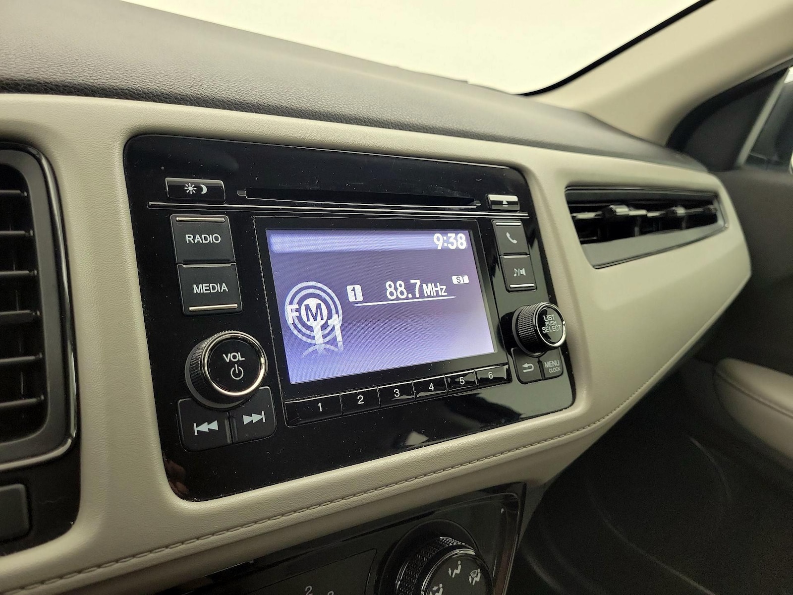 2022 Honda HR-V LX - Photo 16