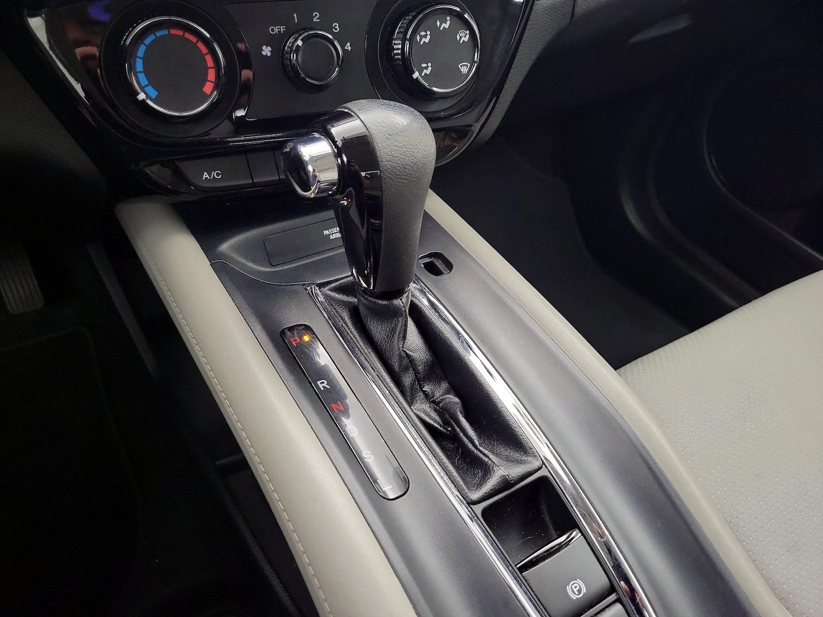 2022 Honda HR-V LX - Photo 18