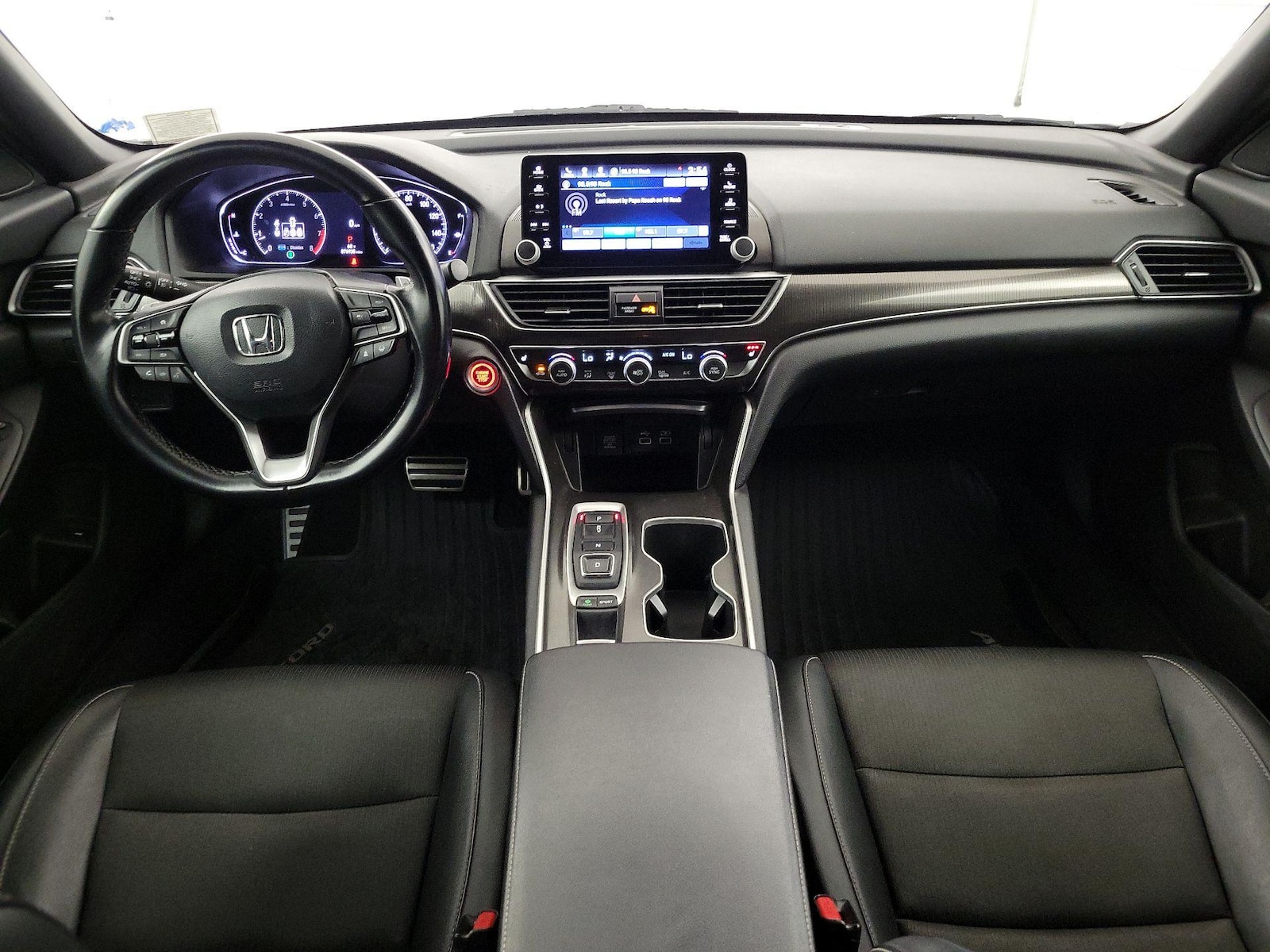 Apple CarPlay® & Android Auto™