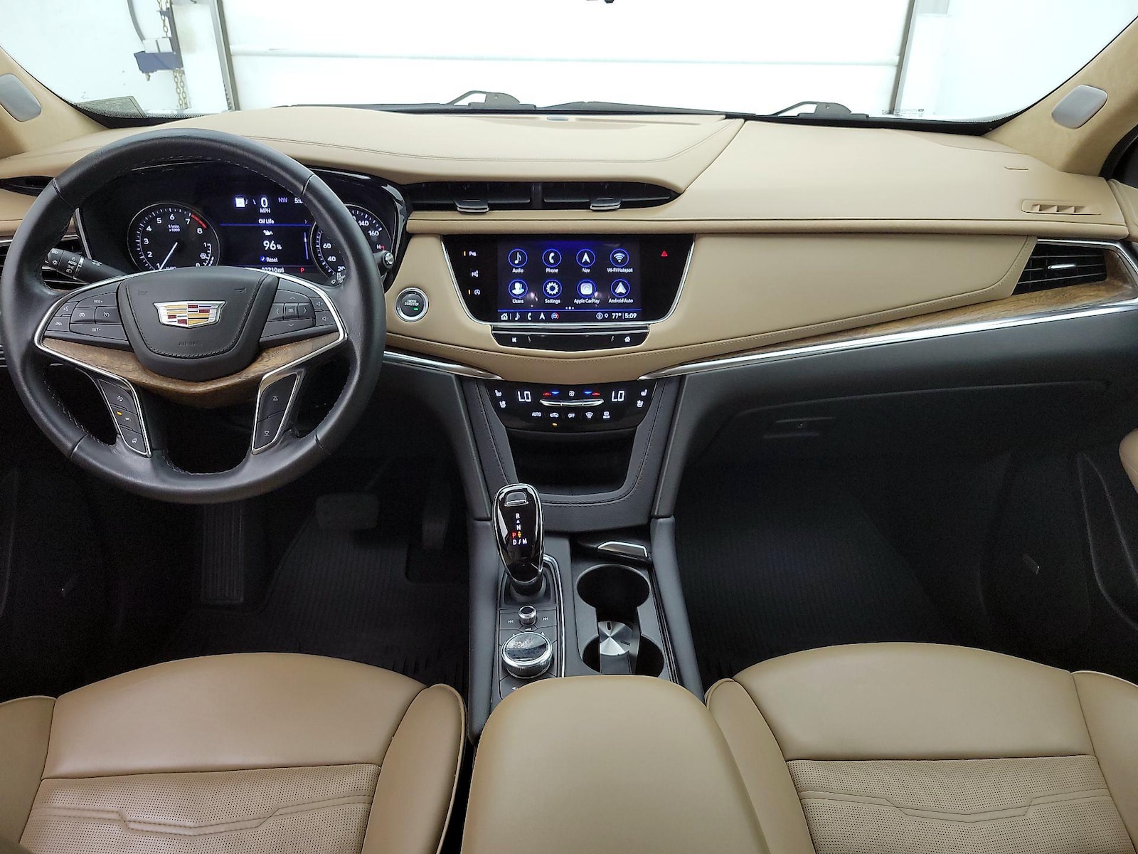 Apple CarPlay® & Android Auto™